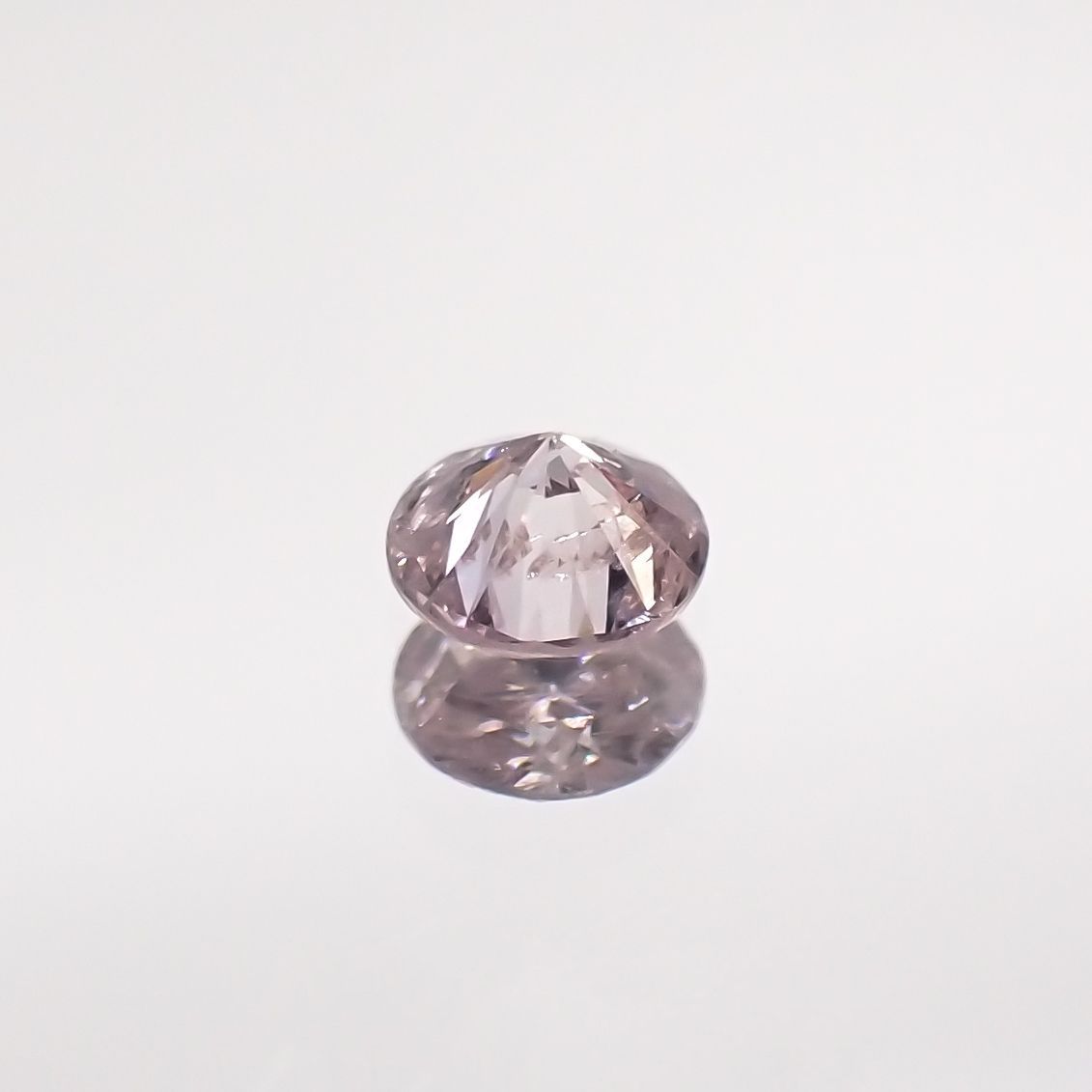 ピンクダイヤモンド(宝石名ダイヤモンド) I-2 / LIGHT PURPLISH PINK 0.073ct ソ付(CGL)[210711784]2.6×2.7mm前後