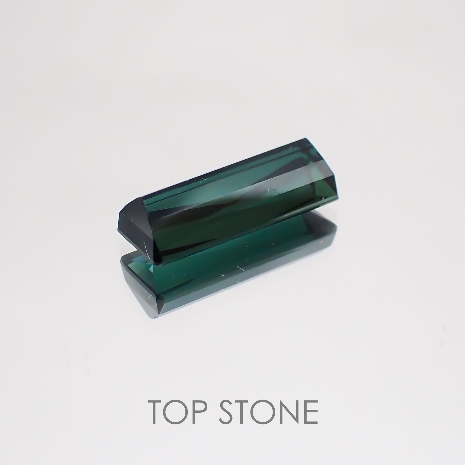 グリーントルマリン ブラジル産 ルース 2.49ct[20021963]13×5mm前後