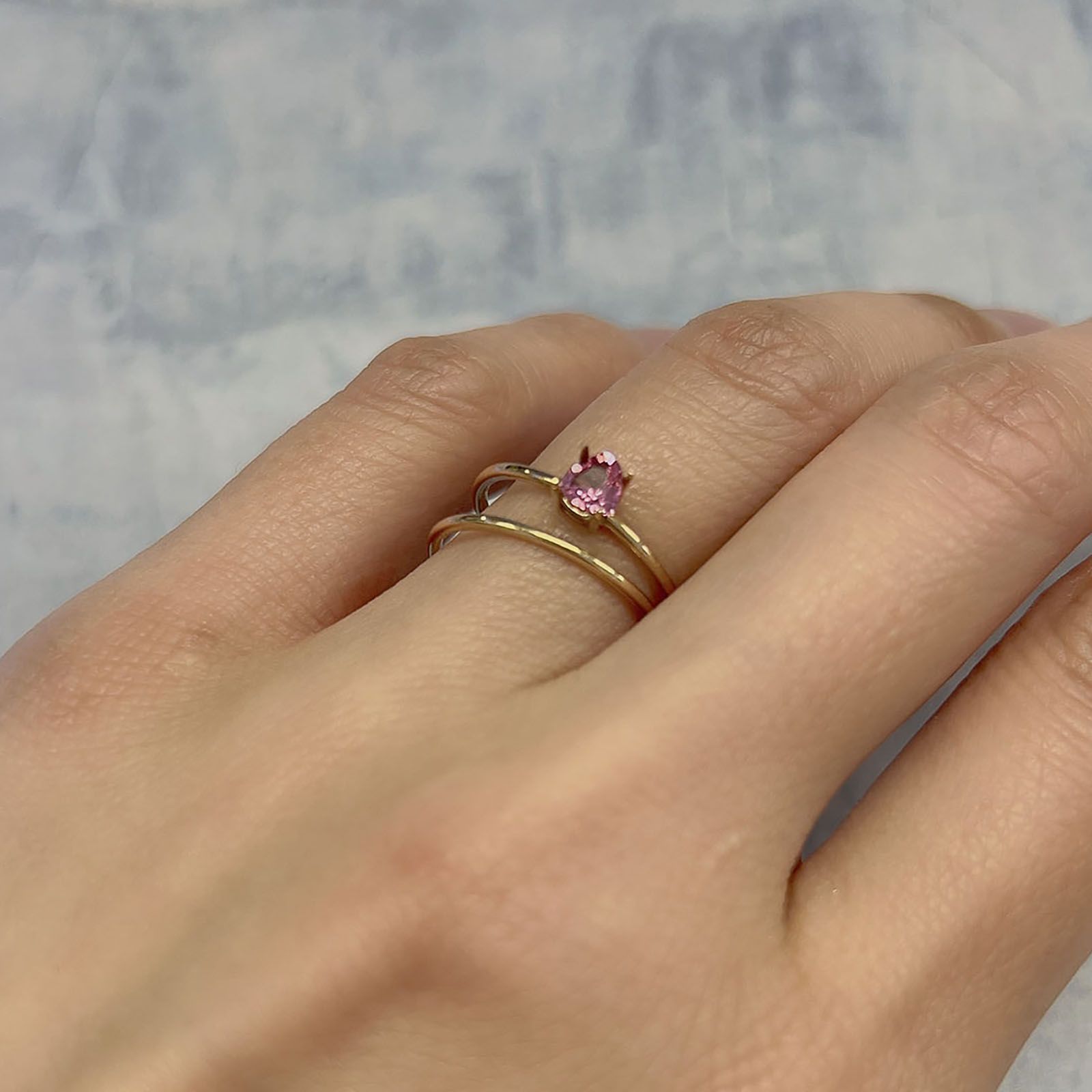 パパラチャサファイア(宝石名サファイア/別名パパラチャ・サファイア)スリランカ産 0.248ct DGL鑑付[220113942]4.05x4.04mm前後
