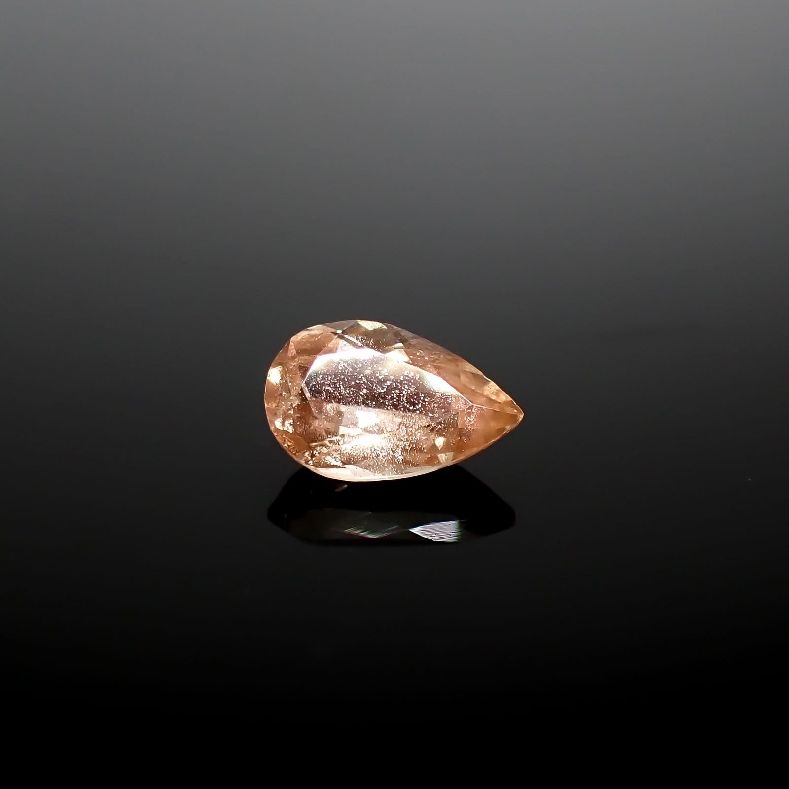 オレゴンサンストーン アメリカ・オレゴン州産 0.81ct[240627878]8x5.2mm前後
