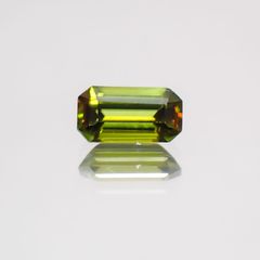 スフェーン(宝石名スフェーン) パキスタン産 0.26ct 識別済[21059443]5.2×2.8mm前後