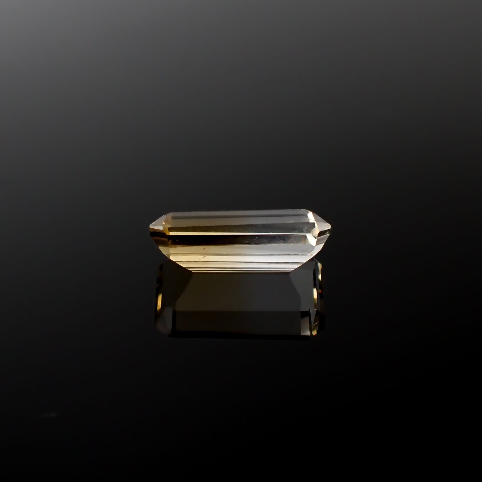 バイカラーシトリン ブラジル・ミナスジェライス州産 3.92ct[240326451]13.1x7.6mm前後