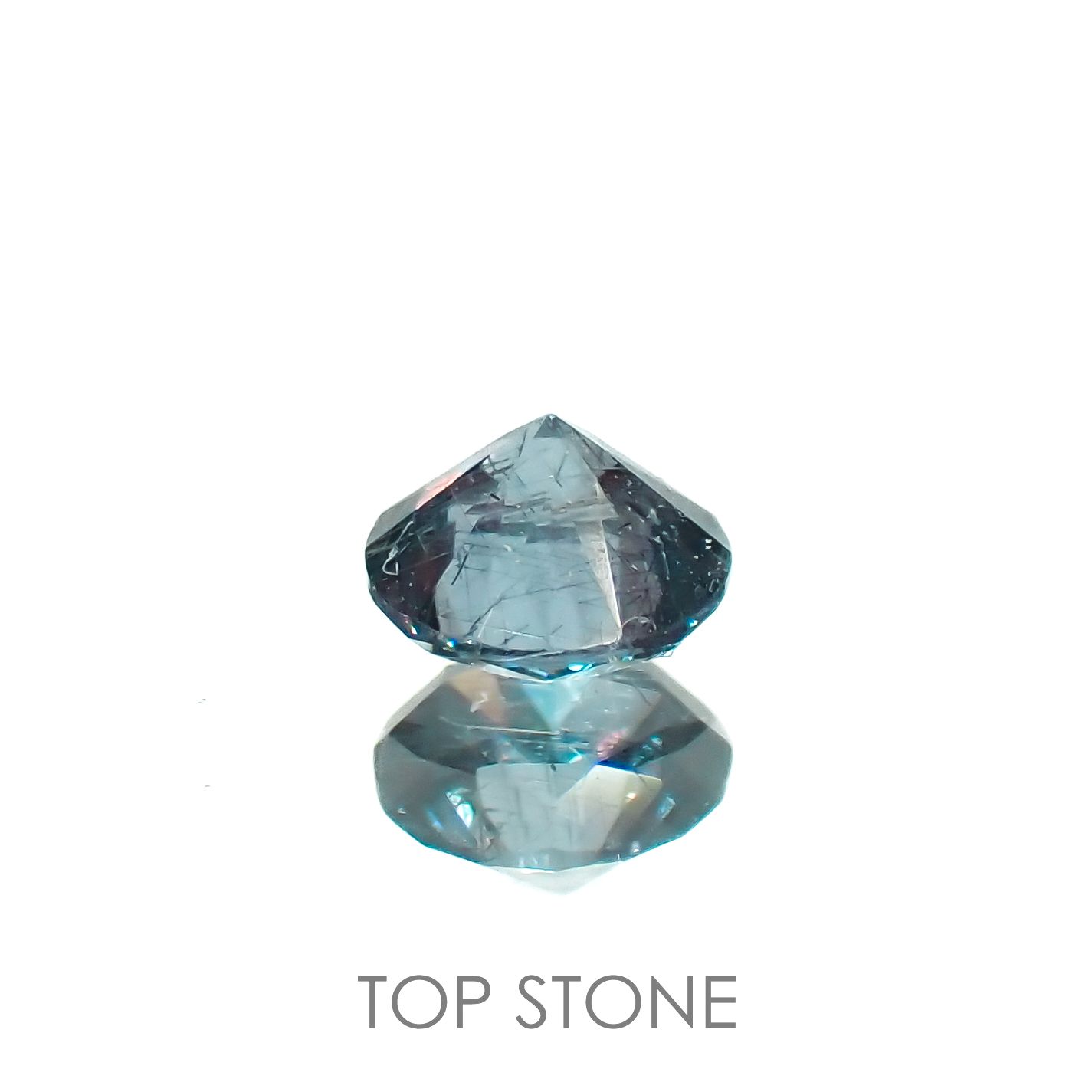 カラーチェンジガーネット アレキタイプ(宝石名ガーネット)マダガスカル・ベキリー産 0.17ct 識別済[221219418]3.3x3.3mm前後