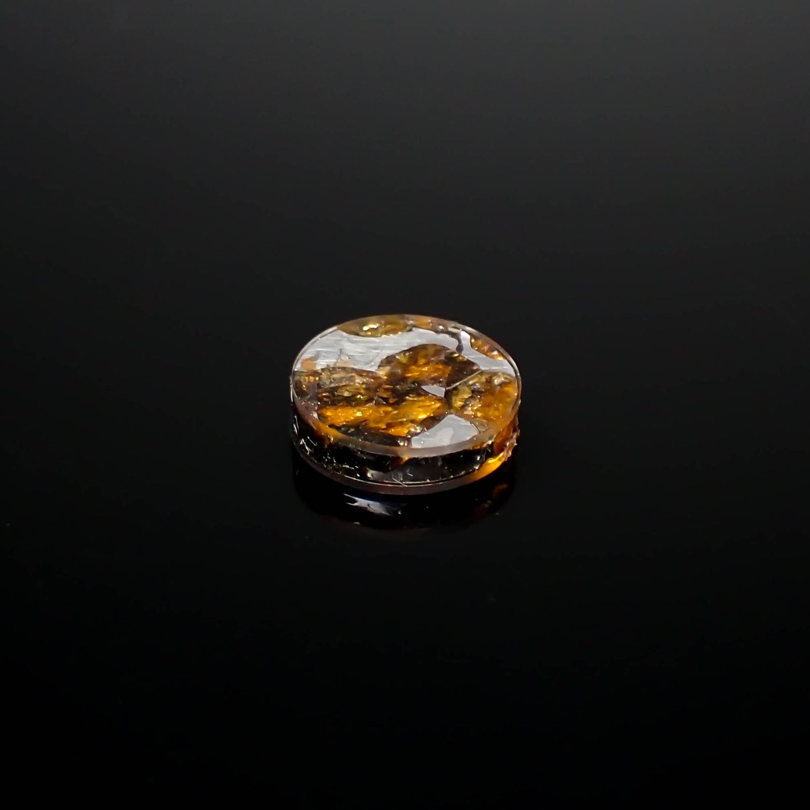 パラサイト隕石Sericho トリプレット 発見地:ケニア 5.69ct[240125720]12x12mm前後