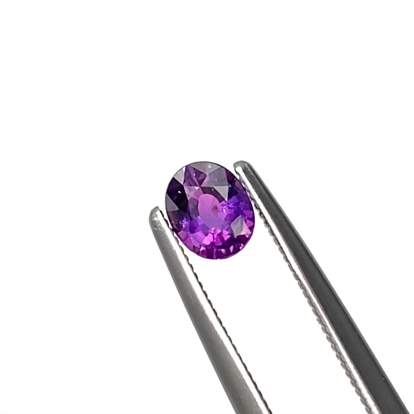 ウィンザーサファイア タンザニア・ウィンザー産 0.48ct / 5x4mm前後
