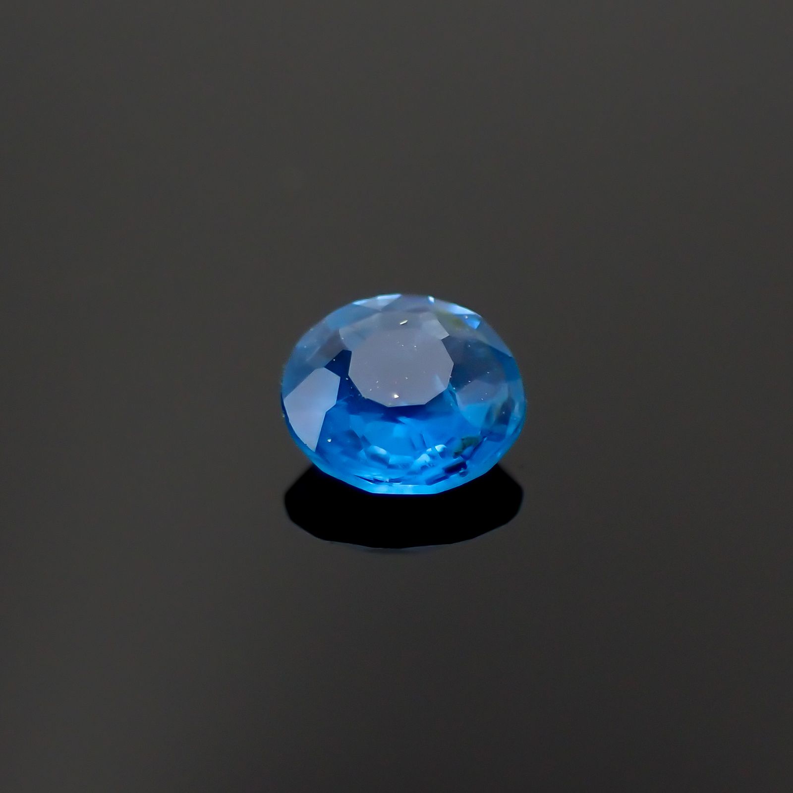 アフガナイト フルオレッセンス(宝石名アフガナイト)アフガニスタン産 0.15ct 識別済[230421388]4x3.9mm前後