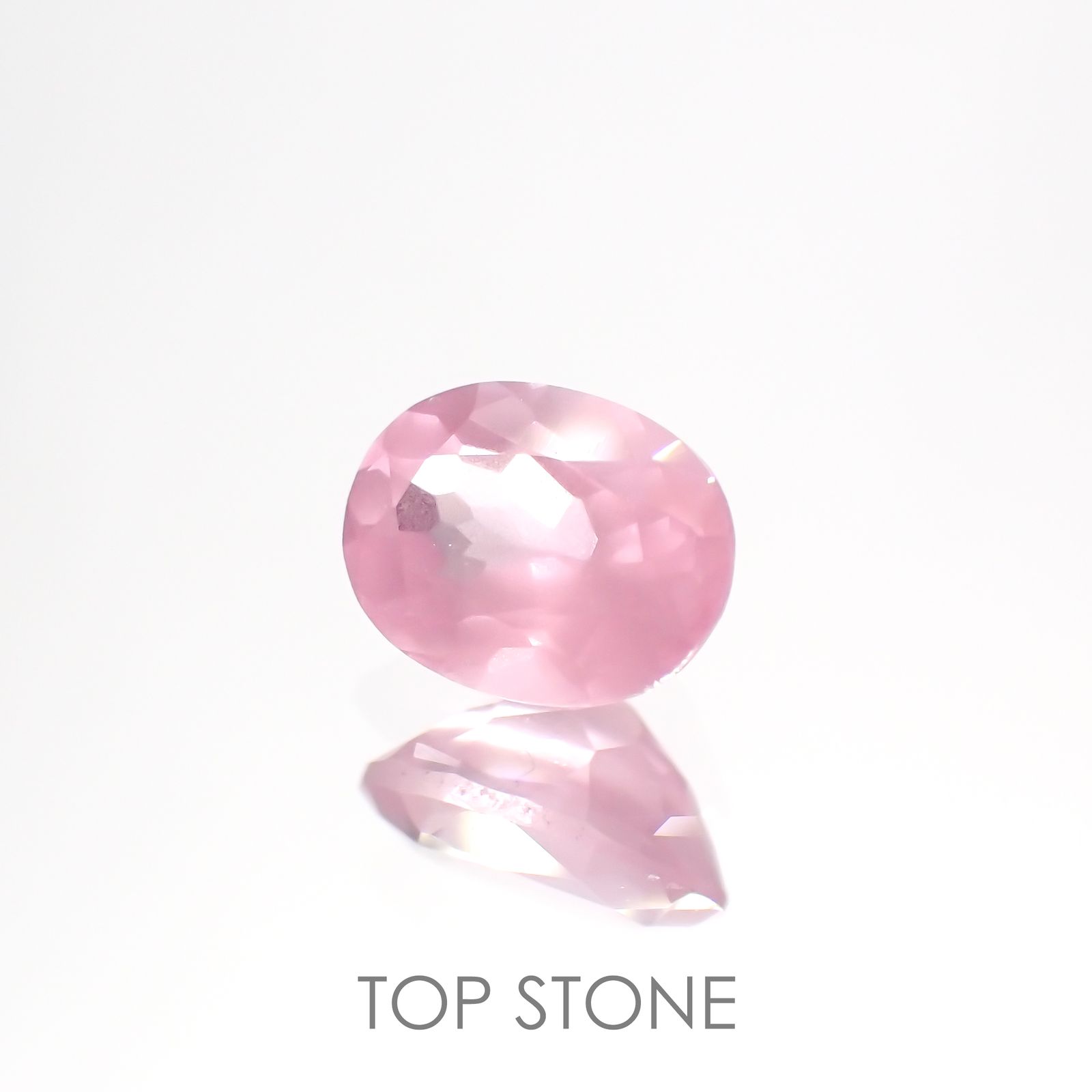 シルキーピンクスピネル(宝石名ピンク・スピネル) タンザニア産 0.64ct 識別済[210812905]6×4.4mm前後