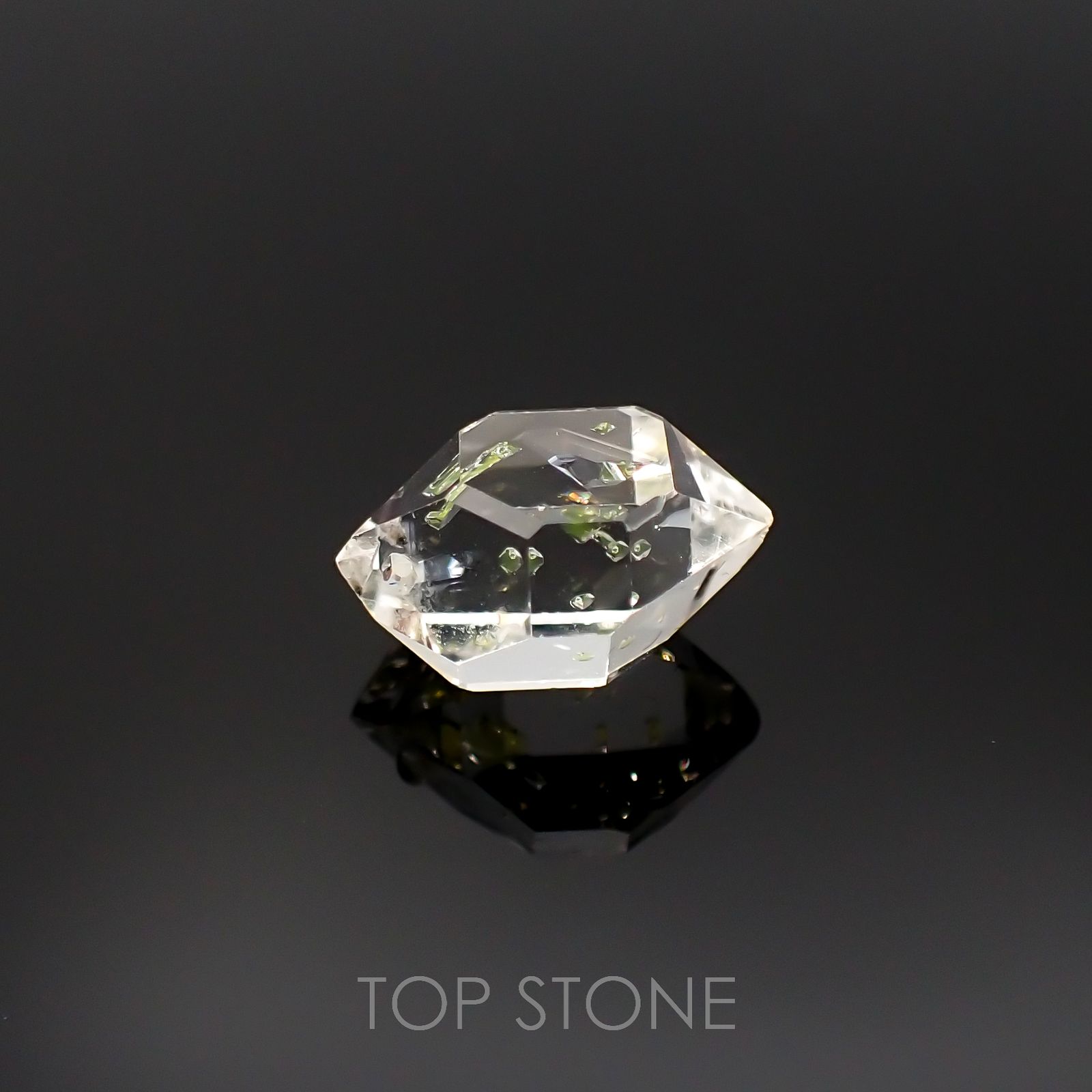 オイルインクォーツ 原石 パキスタン産 4.49ct[220917683]13.1x8.6mm前後