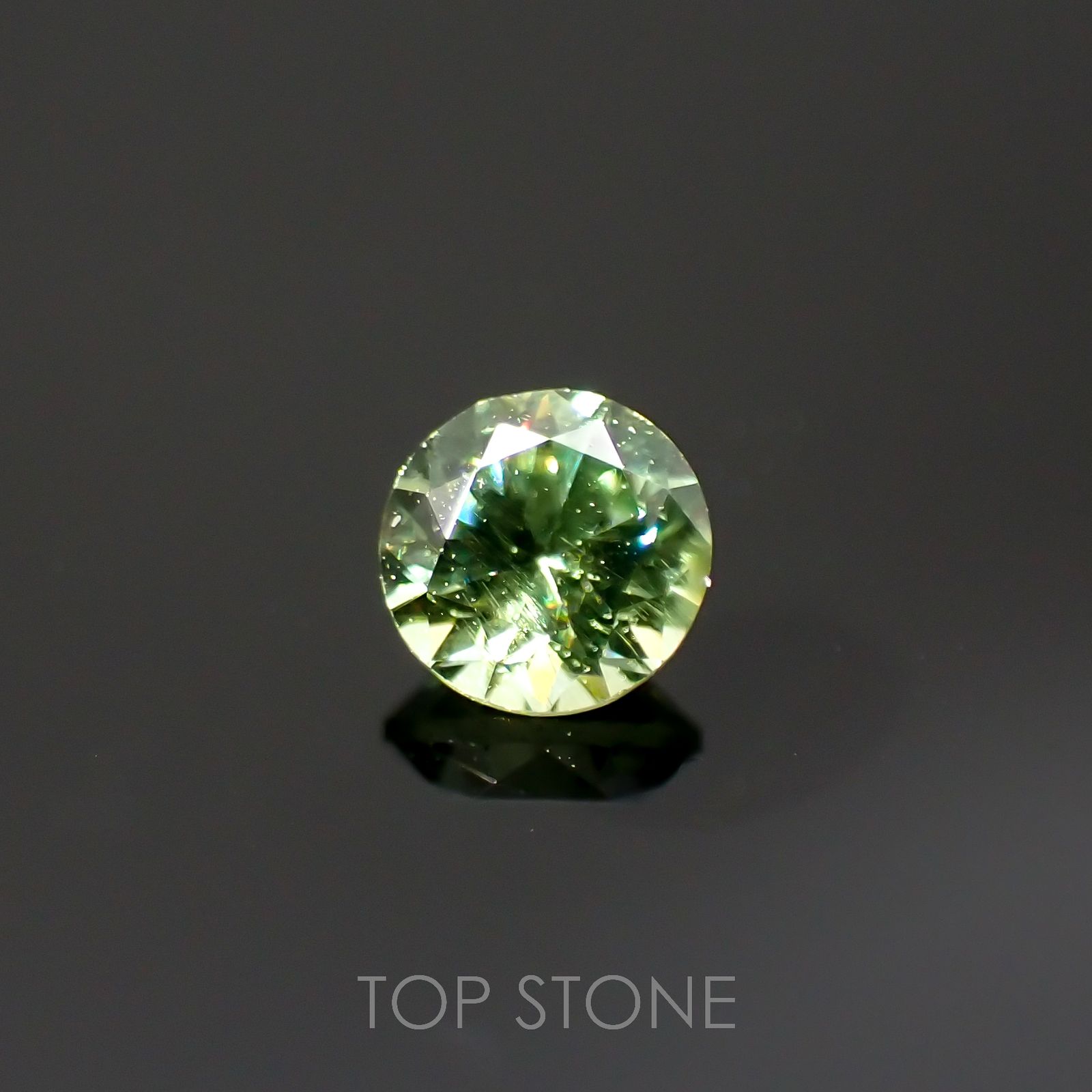 デマントイドガーネット(宝石名デマントイド・ガーネット)ロシア産 0.16ct 識別済[220616524]3.1x3.1mm前後