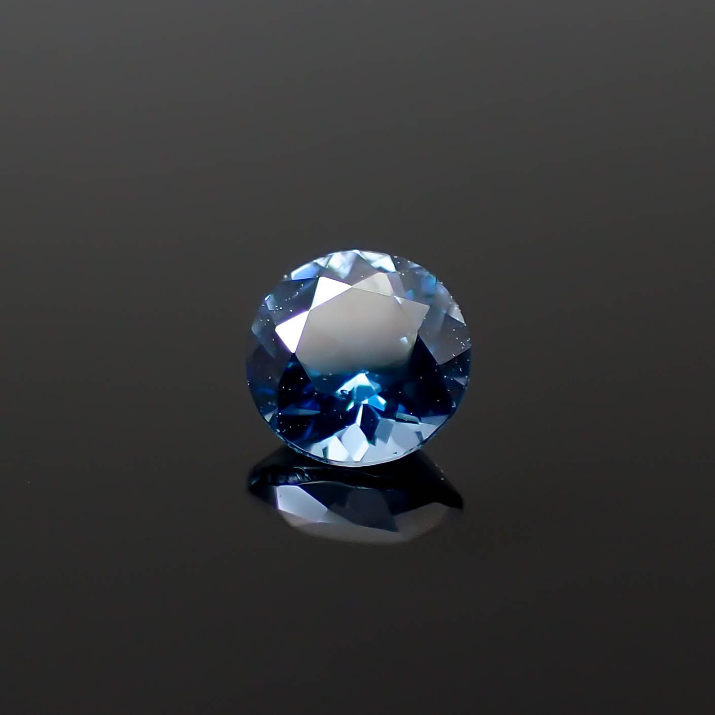 アクアマリン サンタマリアカラー ナイジェリア産 0.21ct [250329946]3.9x3.9mm前後