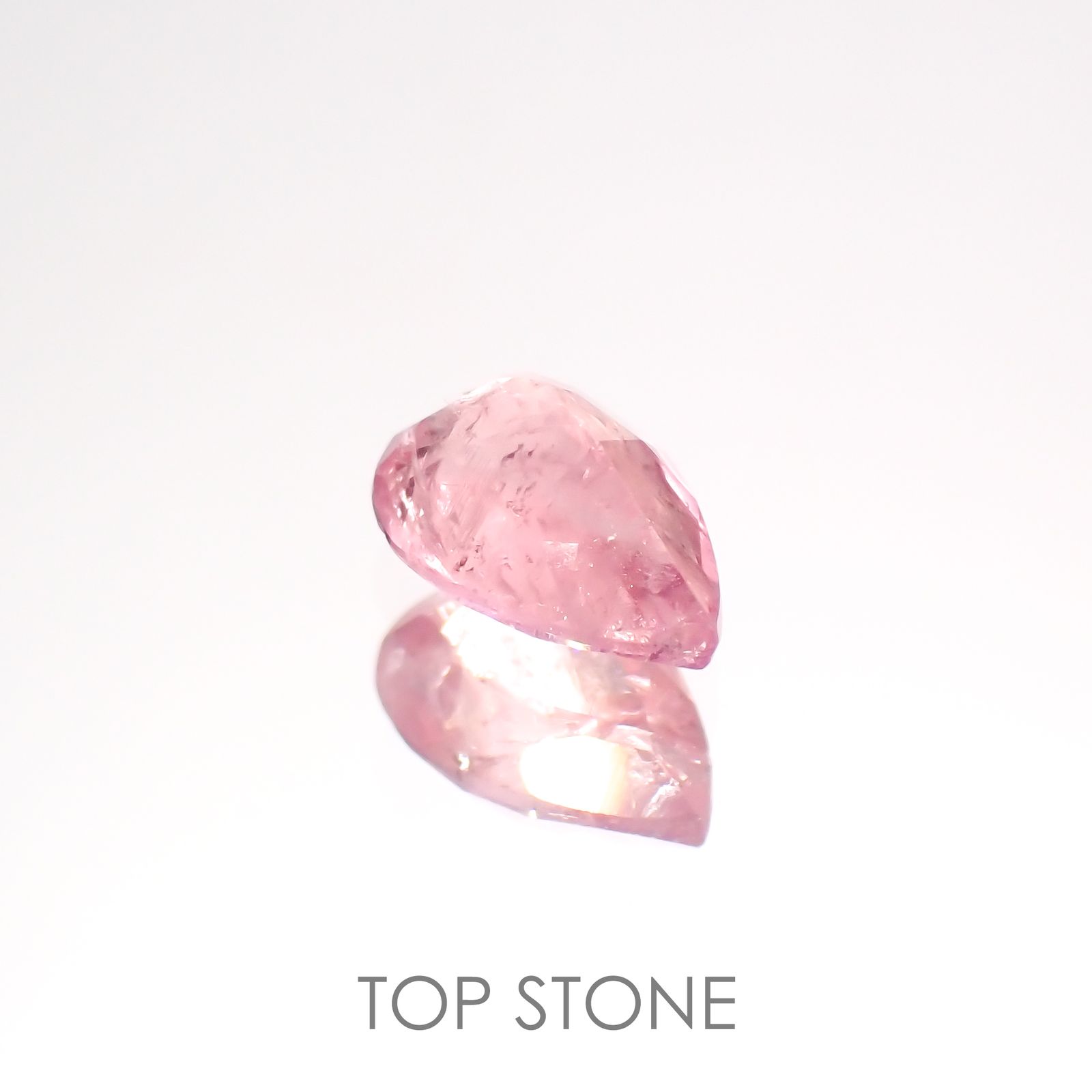 ペツォッタイト(ラズベリル)(宝石名ペツォッタイト)マダガスカル産 0.440ct ソ付(彩珠)[220114340]5.9x4mm前後
