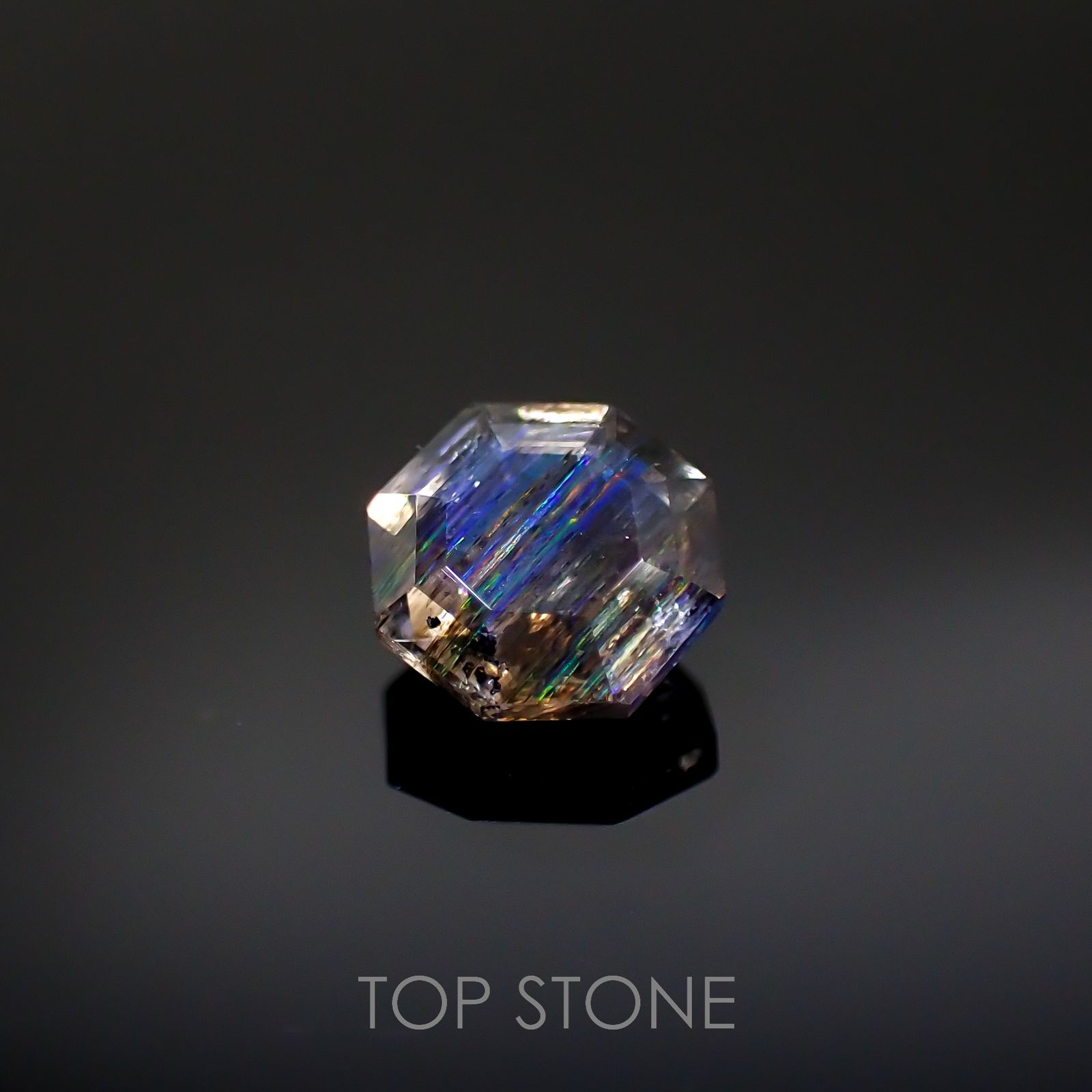 ◇オクタゴンカット◇レインボースキャポライト ブラジル産 0.77ct[220817520]6x5.9mm前後