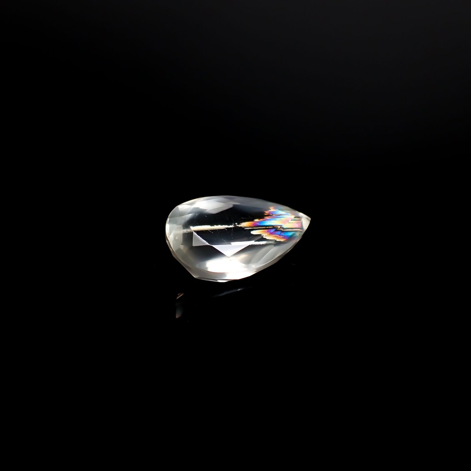 マラウイムーンストーン マラウイ共和国産 5.14ct / 15x9.3mm前後 [260331828]