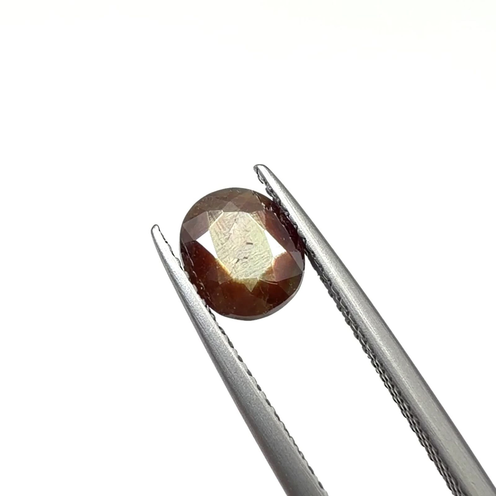 レインボーガーネット 日本・奈良県産 1.62ct / 7.4x6.3mm前後