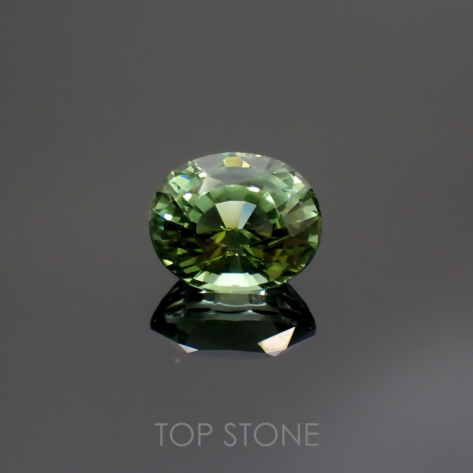 ミントトルマリン(宝石名グリーン・トルマリン) ルワンダ産 1.619ct ソ付(彩珠)[211013631]7.8×6.5mm前後