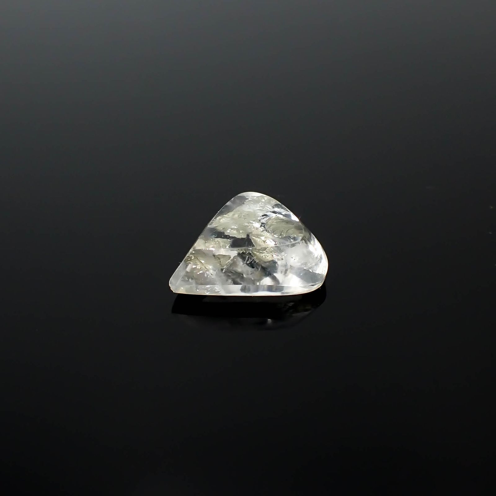 パイライトインクォーツ ブラジル産 7.28ct[240225917]15.3x14.3mm前後