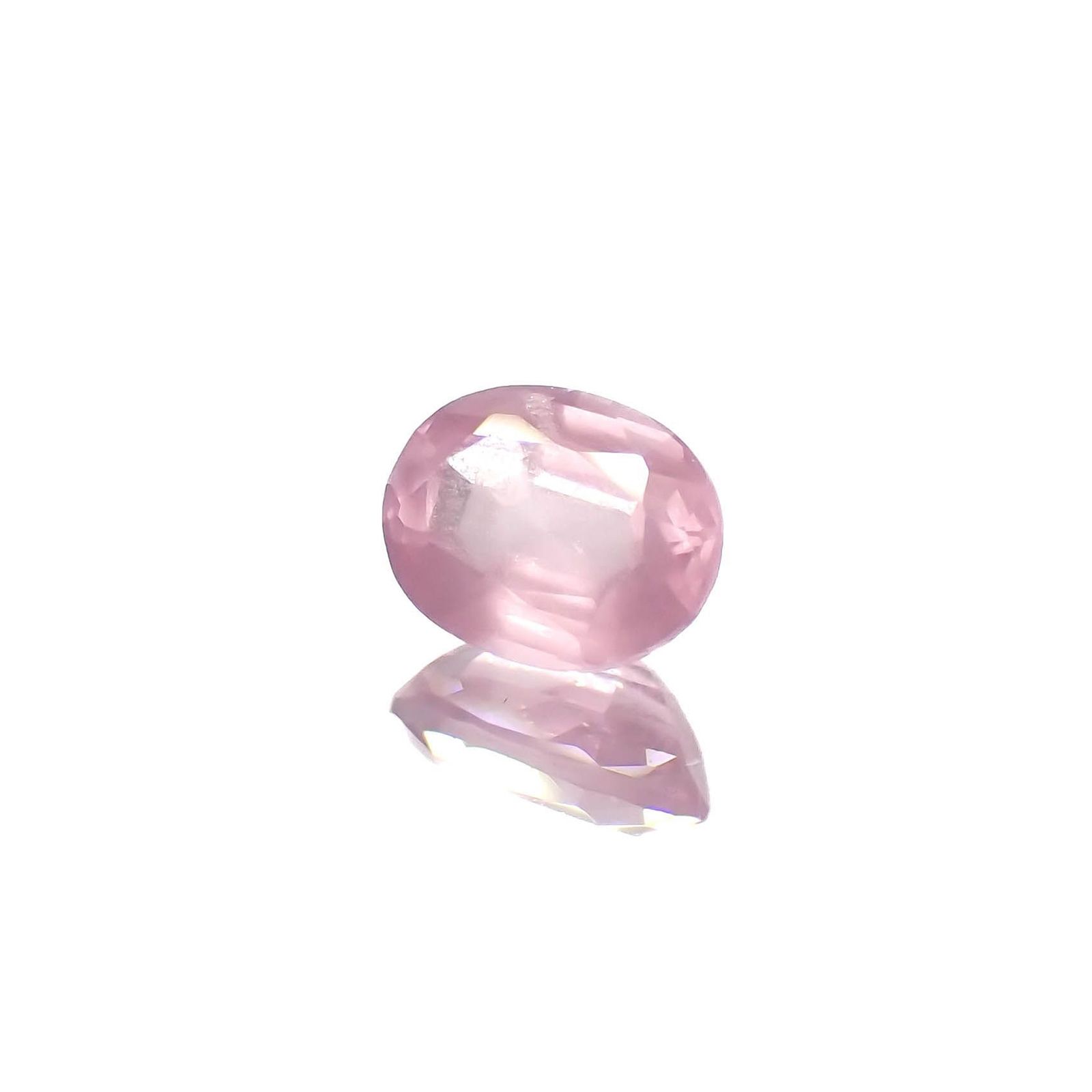シルキーピンクスピネル(宝石名スピネル)タンザニア産 識別済 0.38ct / 4.9x3.8mm前後 [240219489]