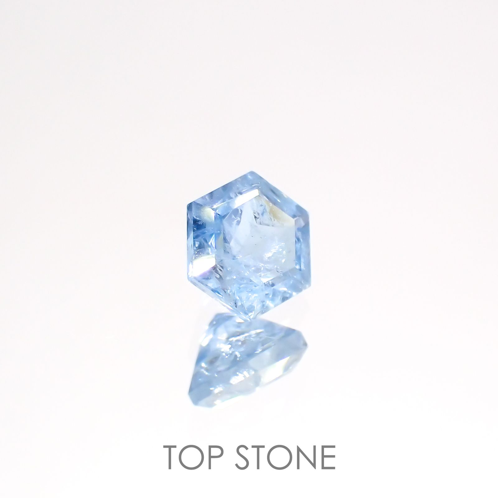 ◇ヘキサゴンカット◇サンタマリアアクアマリン(宝石名アクアマリン)ブラジル産 0.40ct 識別済[220114672]4.4x4.4mm前後