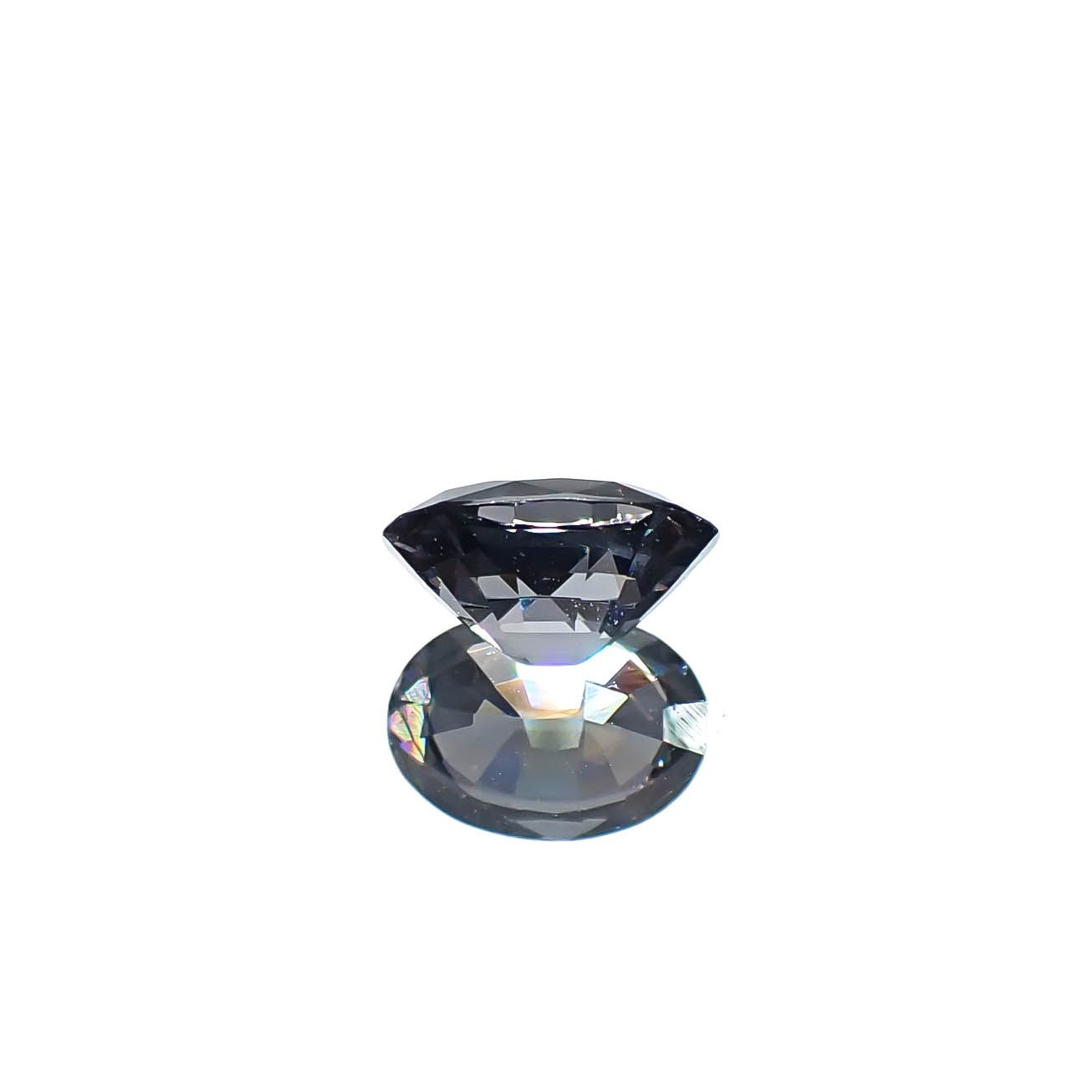 プラチナスピネル(宝石名スピネル)ビルマ産 0.834ct ソ付(彩珠)[250730759]6.9x4.9mm前後
