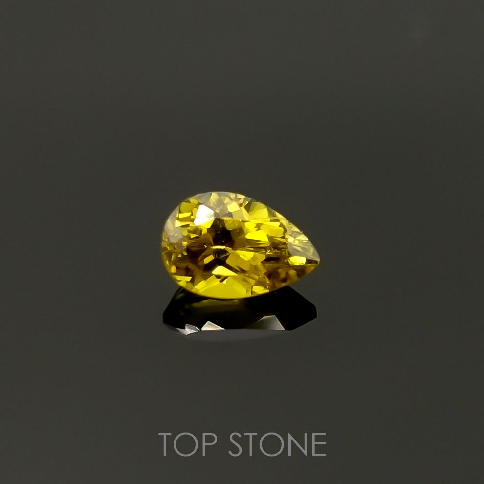 クリノゾイサイト(宝石名クリノゾイサイト)パキスタン産 0.36ct 識別済[220115595]5.3x3.5mm前後