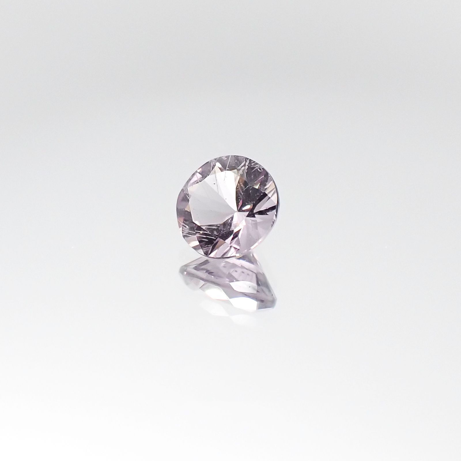 マリアライト(宝石名パープル・スキャポライト)タンザニア産 0.48ct 識別済[231023980]5.4x5.3mm前後