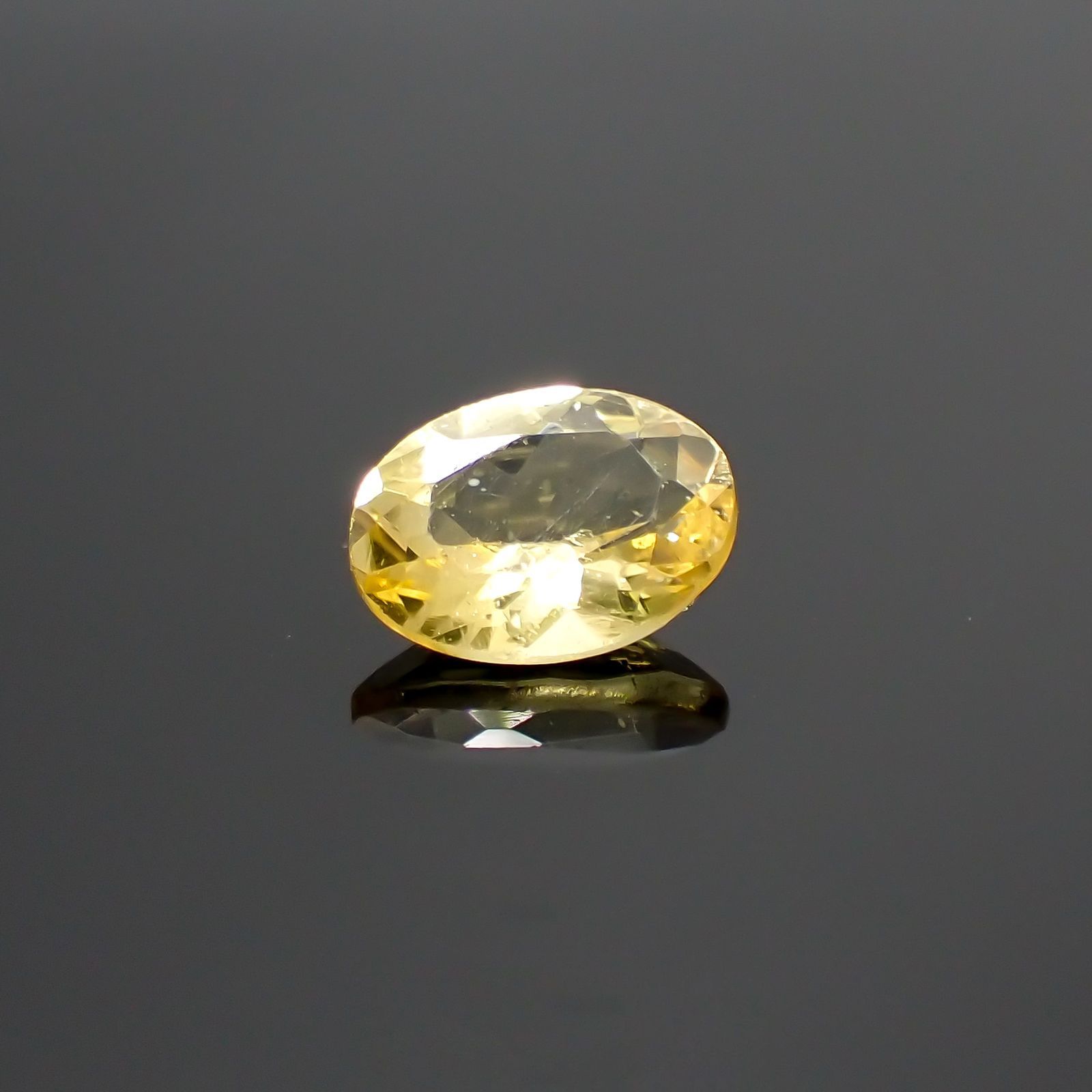 レモンイエローアパタイト(宝石名アパタイト) メキシコ産 1.25ct 識別済[210913230]8.2×6.1mm前後
