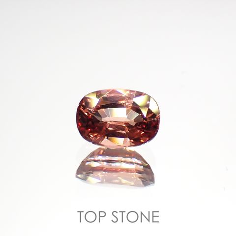 カラーシフトマラヤガーネット(宝石名ガーネット)タンザニア産 1.00ct 識別済[220115013]6.5x4.7mm前後