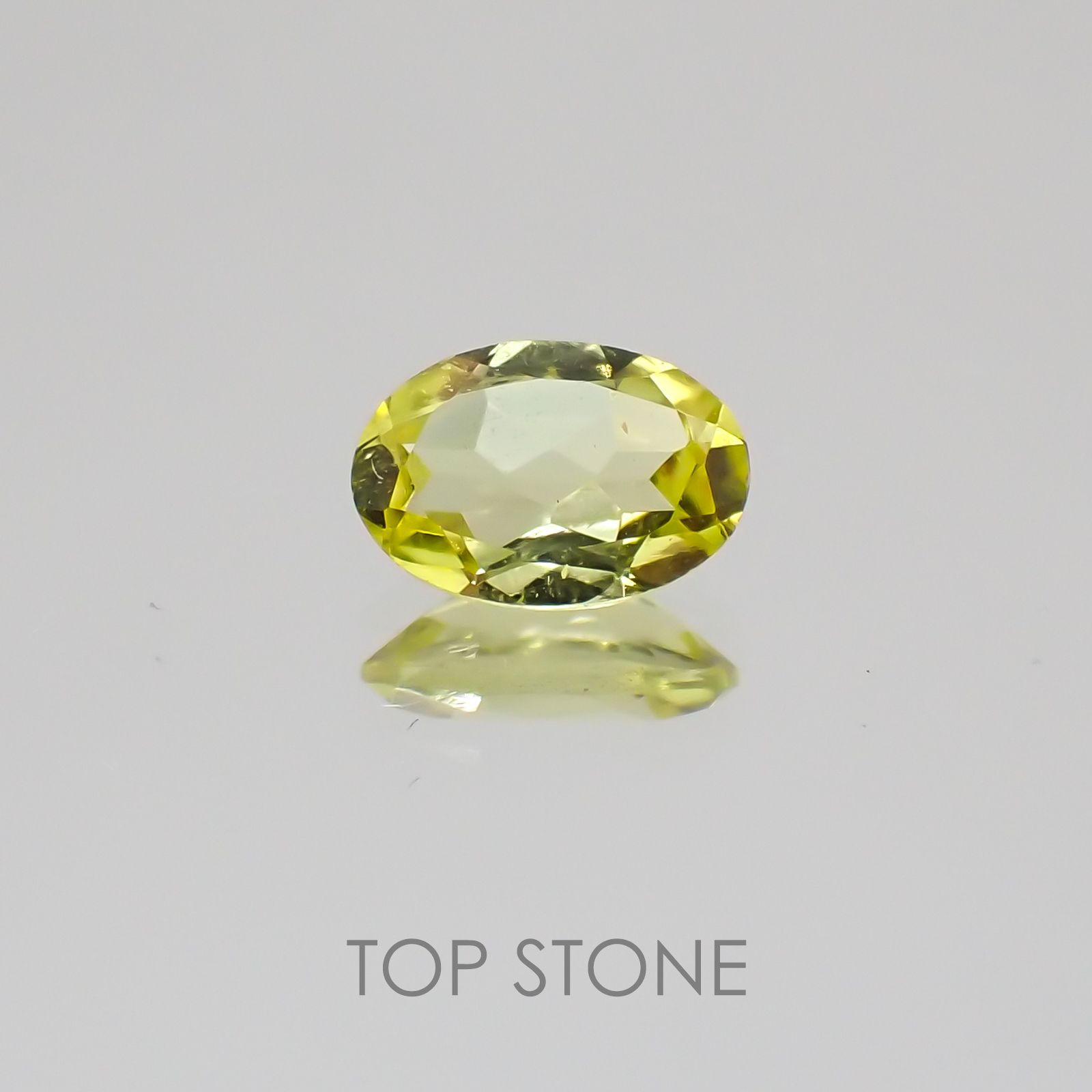カナリートルマリン(宝石名トルマリン) ナイジェリア産 0.43ct 識別済[21018990]6×4.1mm前後