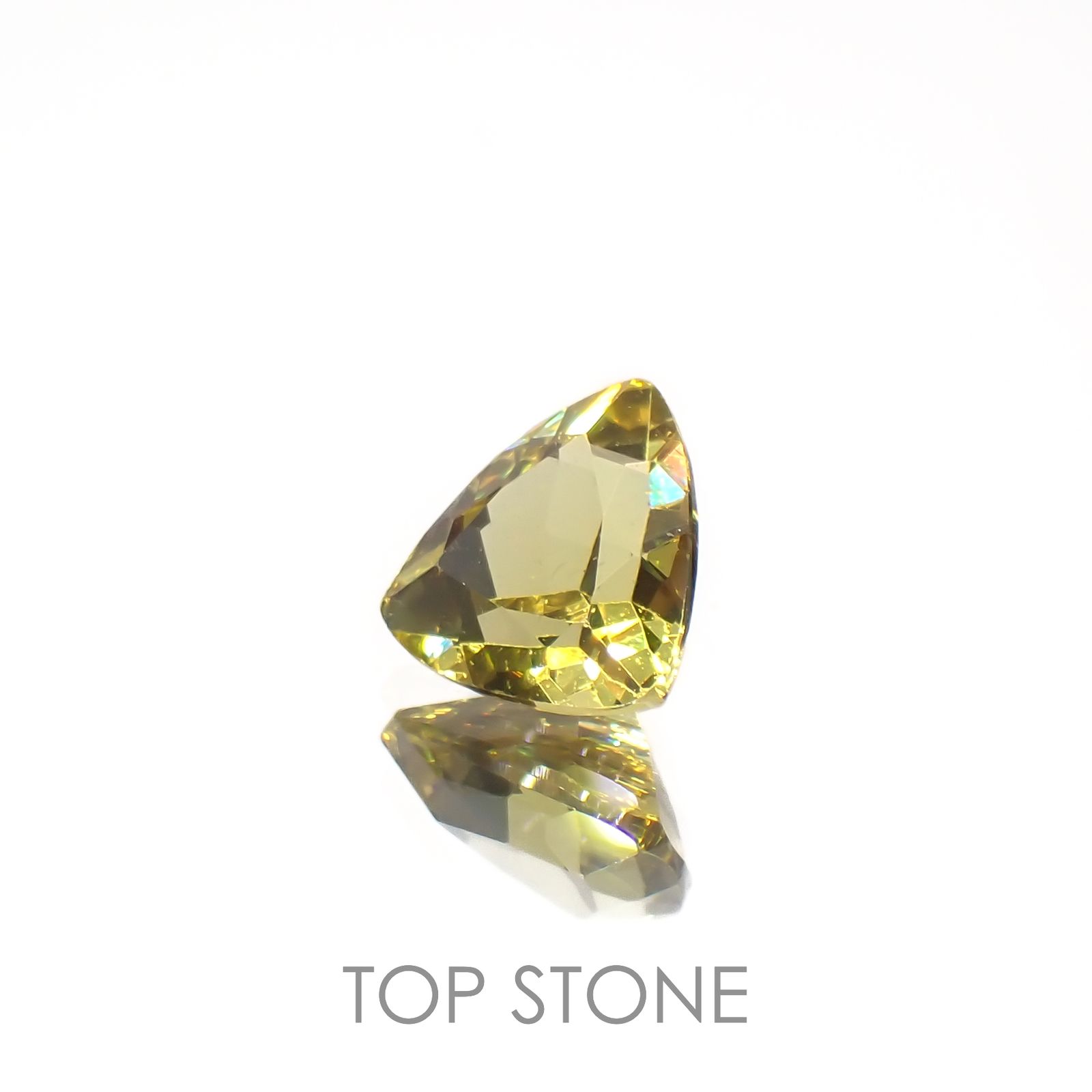マリガーネット(宝石名グロッシュラー アンドラダイト・ガーネット)マリ共和国産 0.66ct 識別済[221219484]5.5x5.8mm前後