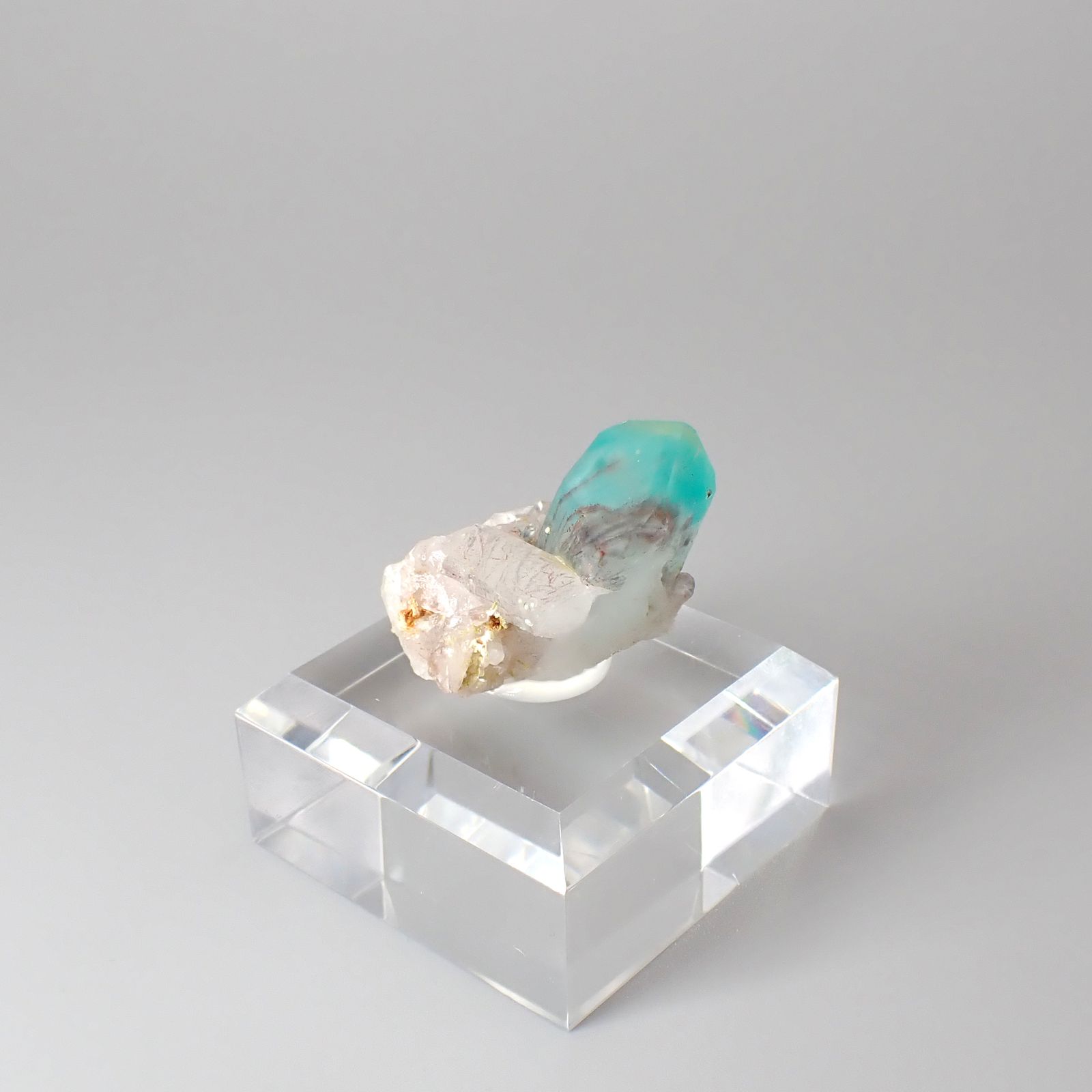 アホイトインクォーツ原石 南アフリカ・メッシーナ鉱山産 アクリル台座付き 55.16ct(11.03g) / 28.3x26.4x28.1mm前後 [260532290]