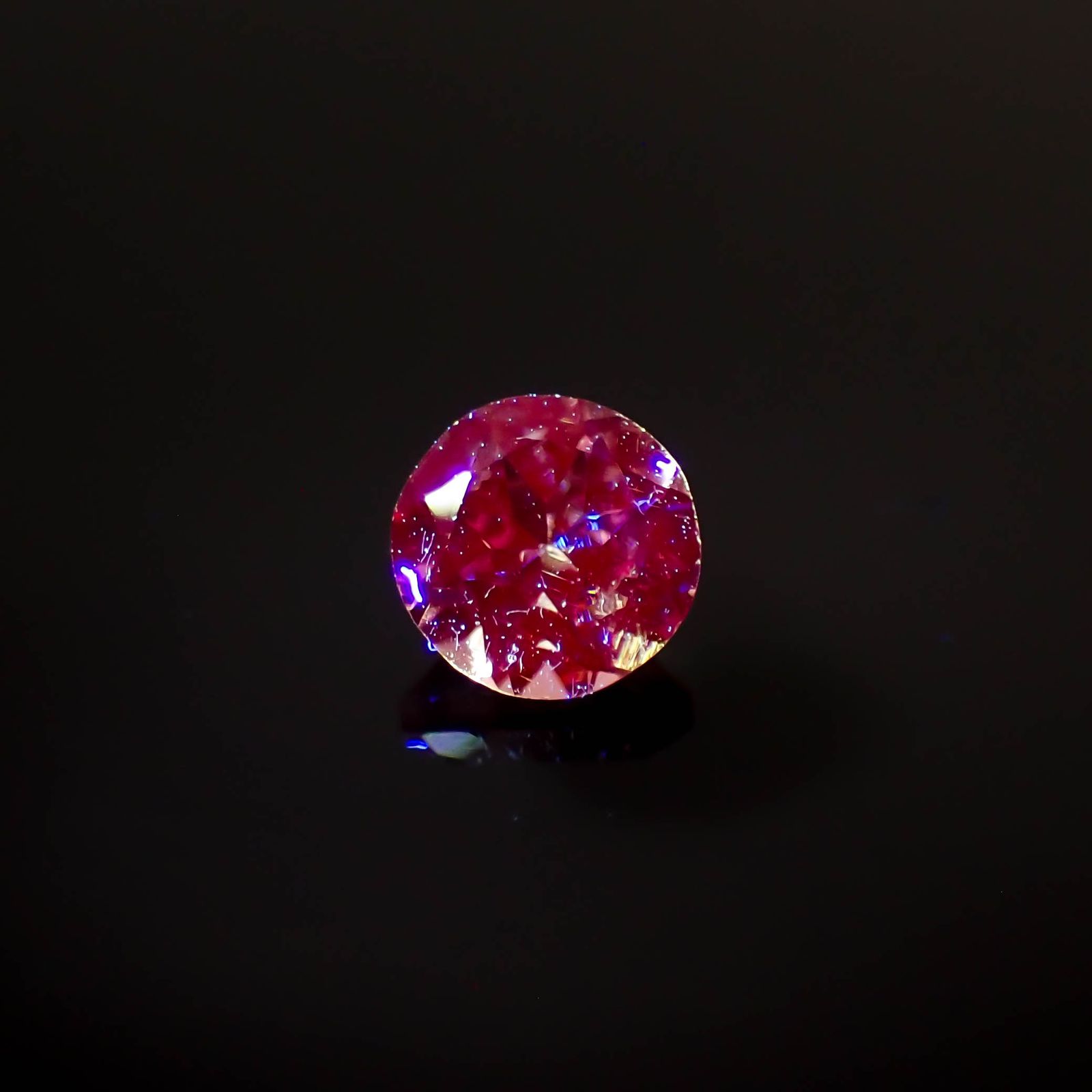 ドラゴンガーネット タンザニア産 0.30ct[230722953]3.9x3.8mm前後