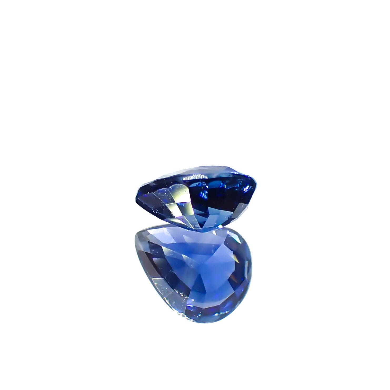 サファイア スリランカ/マダガスカル産 0.41ct / 5x4.1mm前後 [251031227]