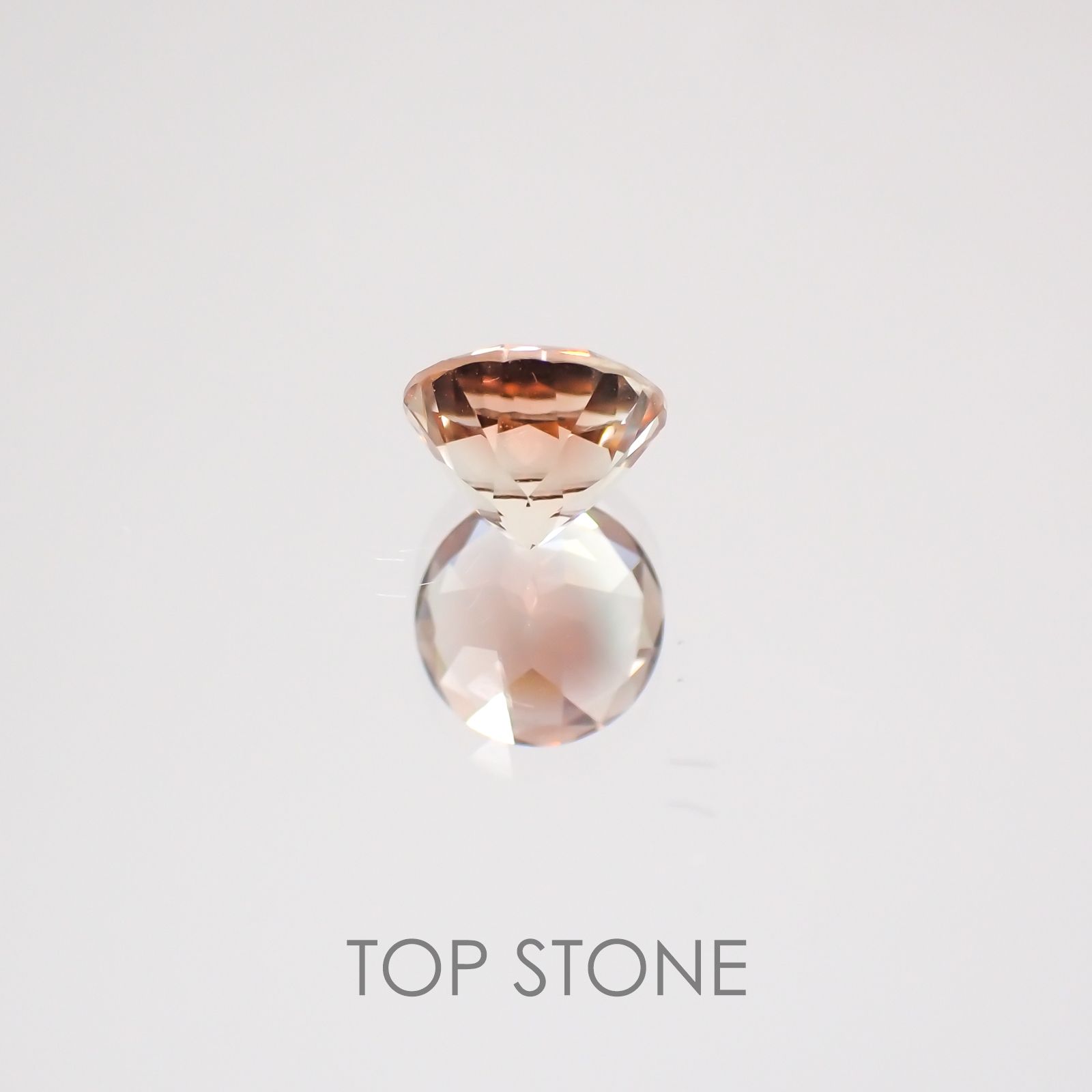 オレゴンサンストーン アメリカ産 ルース 0.81ct[21048891]5.8×5.8mm前後
