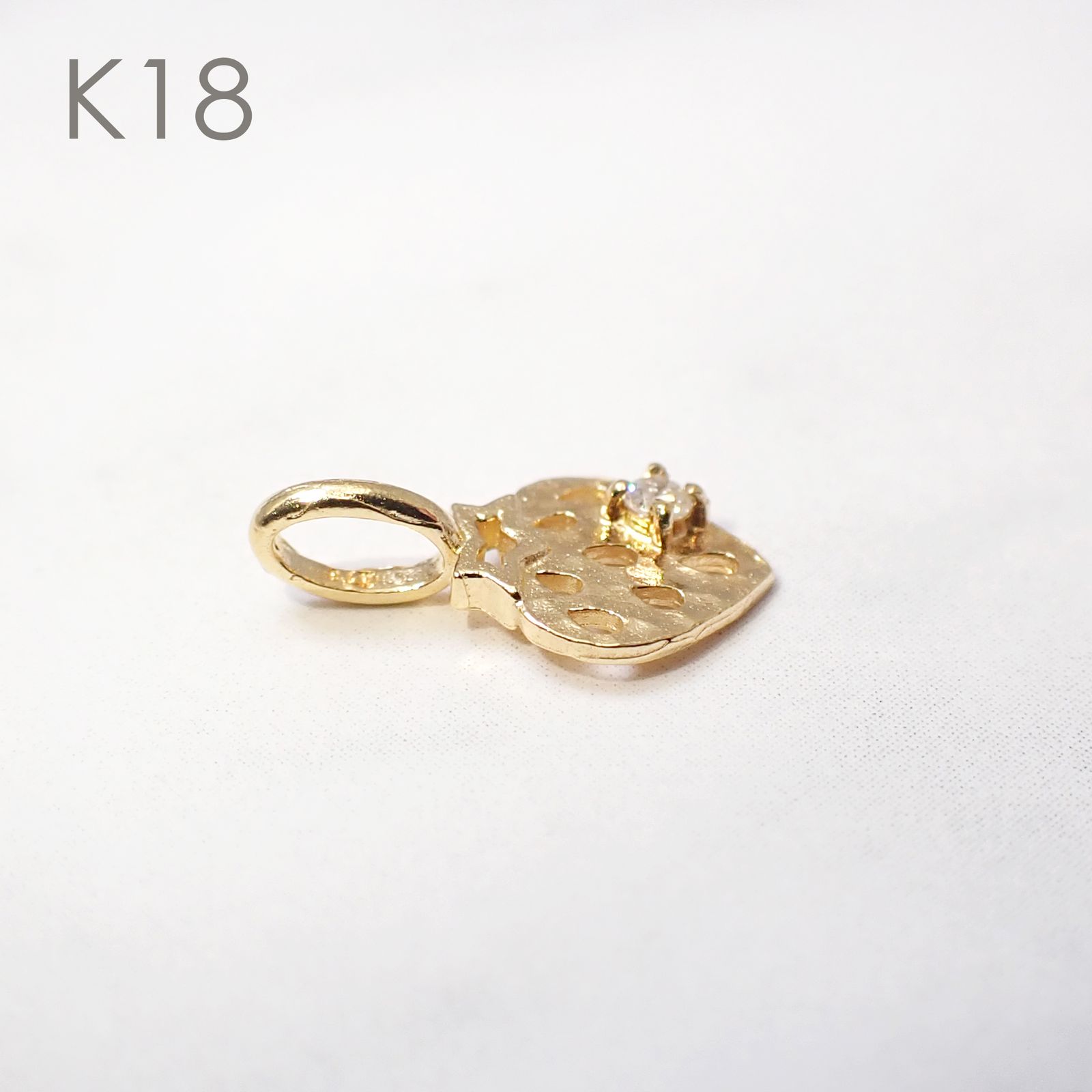 ◇K18/K10 Beata（ビィータ）◇ストロベリー [ラッキーチャーム/ペンダントトップ※チェーン別売り]