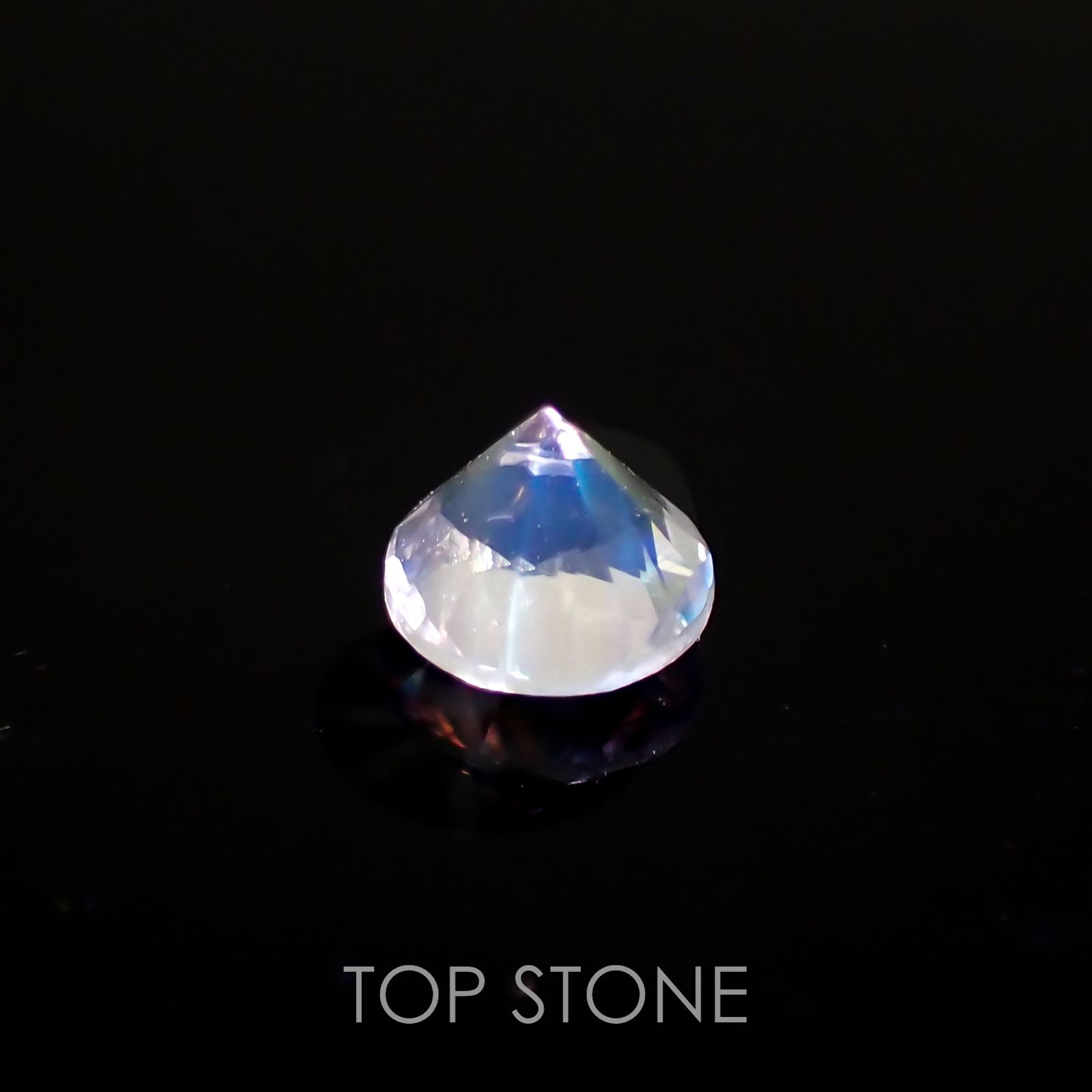 レインボームーンストーン(宝石名ラブラドライト)マダガスカル産 0.35ct 識別済[221219520]4.5x4.5mm前後