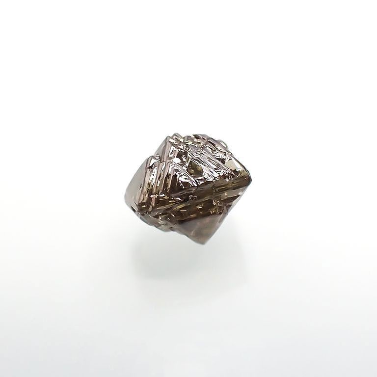 ソーヤブルダイヤモンド 原石 0.62ct[220717048]5.3x5.1mm前後