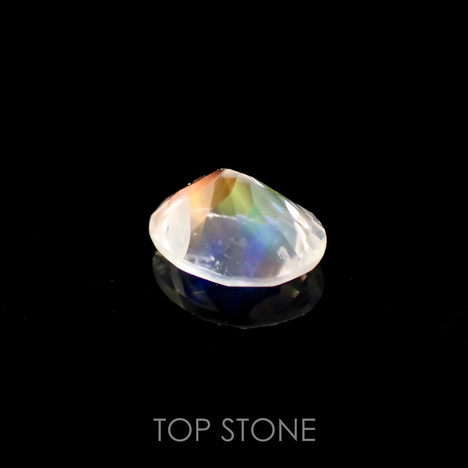 レインボームーンストーン(宝石名ラブラドライト)タンザニア産 1.11ct 識別済[220716858]8x6.4mm前後