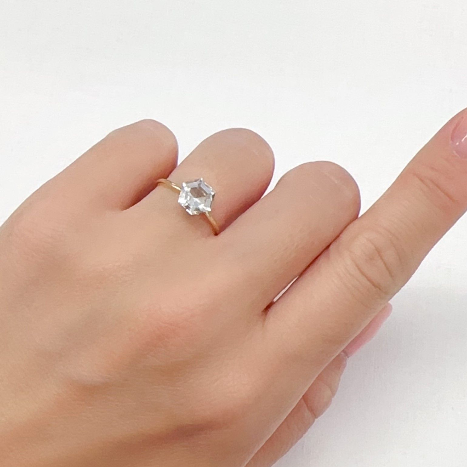 ◇ヘキサゴンカット◇レムリアンシードクリスタル(保証シール付き) ブラジル産 1.15ct [240326840]7x6.8mm前後