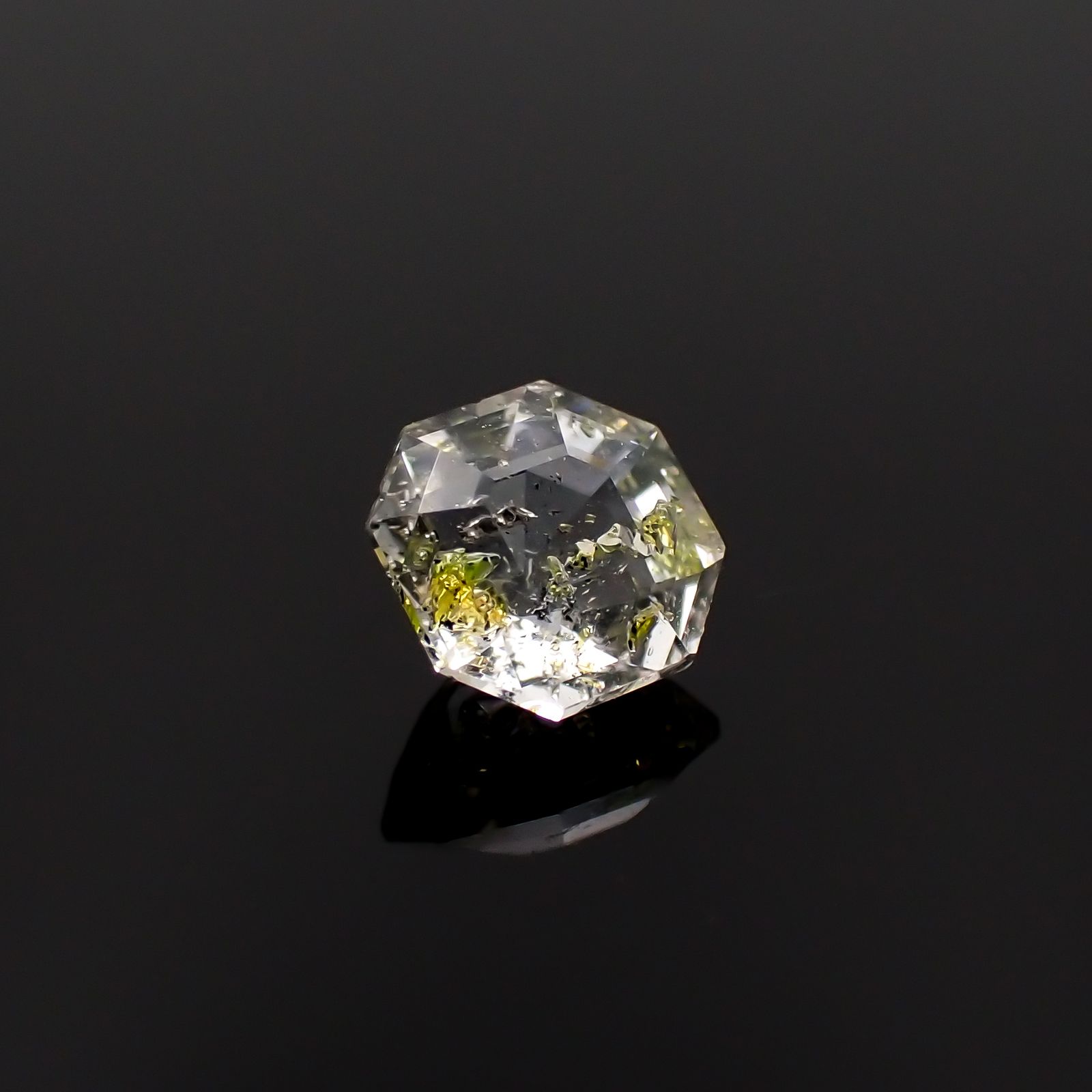 ◇オクタゴンカット◇オイルインクォーツ パキスタン産 0.49ct[230522091]5x4.9mm前後