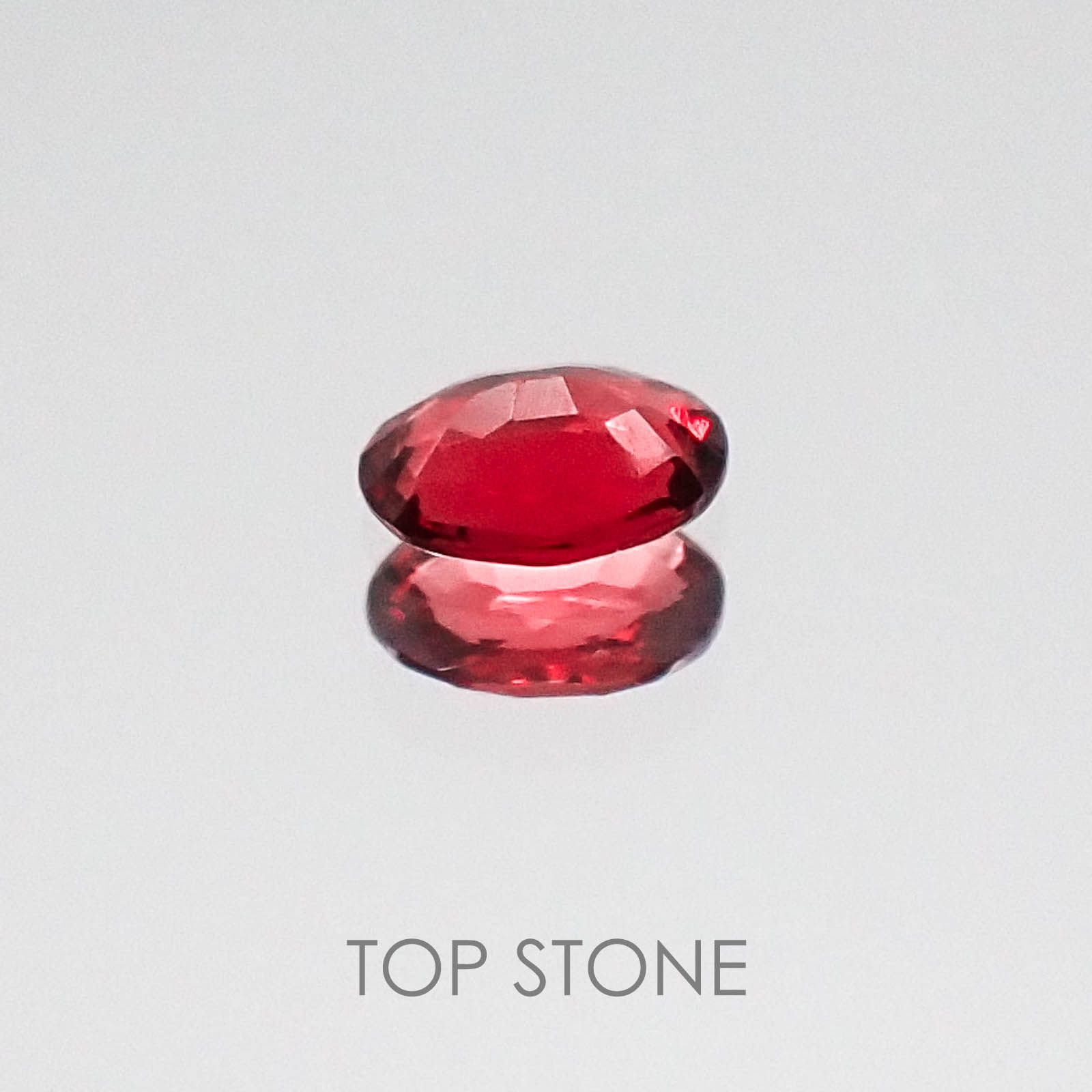 レッドスピネル タンザニア産 ルース 0.14ct[20073930]4×3mm前後