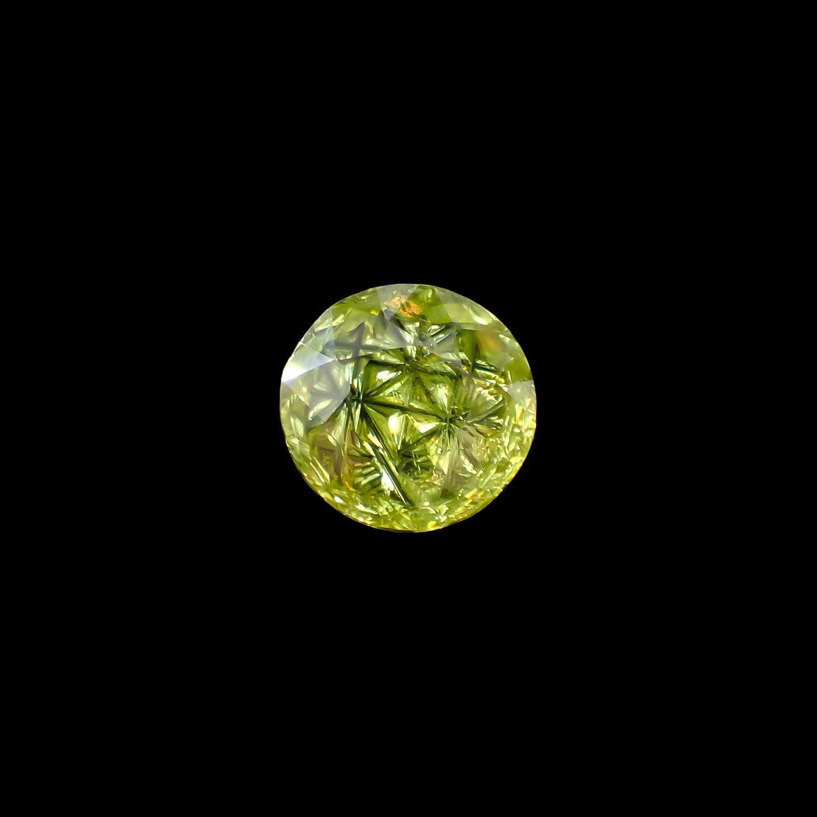 ◇甲州貴石切子Plus Three◇スフェーン カード付き(宝石名スフェーン)マダガスカル産 2.269ct 識別済[220616063]8.6x8.5mm前後