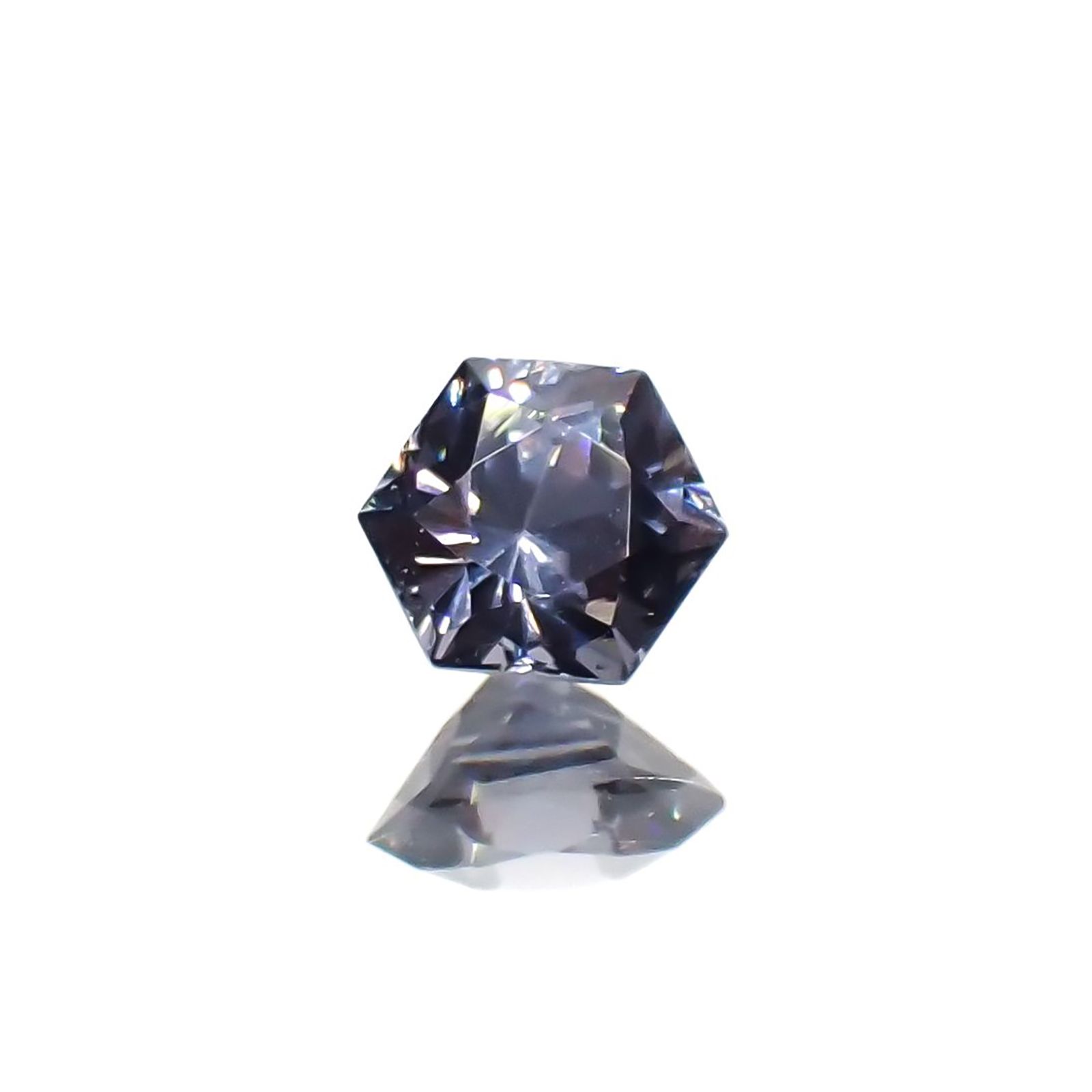 ◇ヘキサゴンカット◇バイオレットスピネル(宝石名スピネル)ビルマ/マダガスカル産 0.38ct 識別済[250220660]4.1x4mm前後