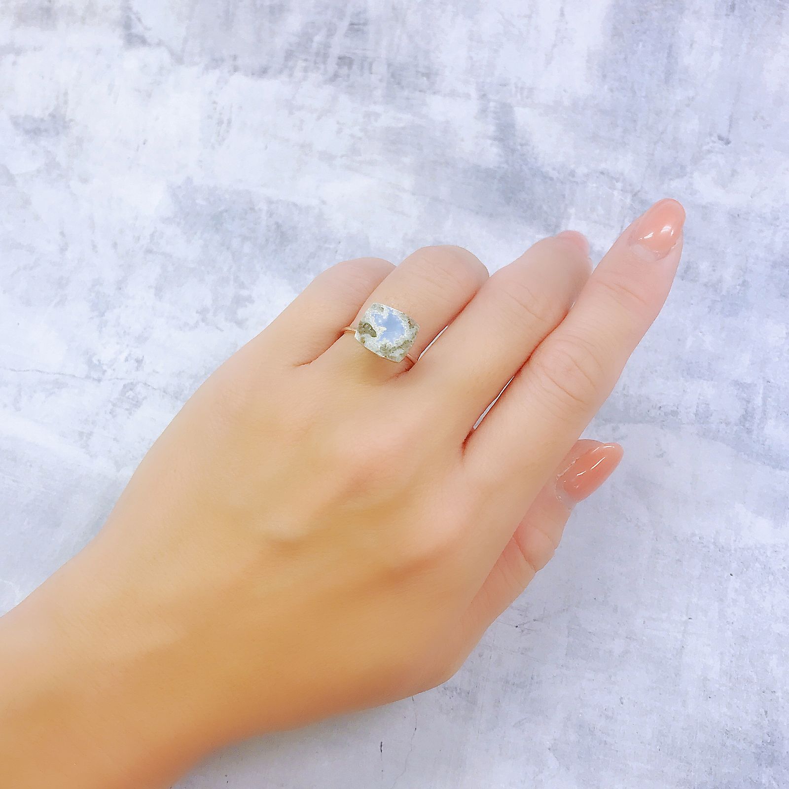 マトリックスブルーオパール アメリカ・オレゴン州産 2.49ct[220917797]11.4x10mm前後