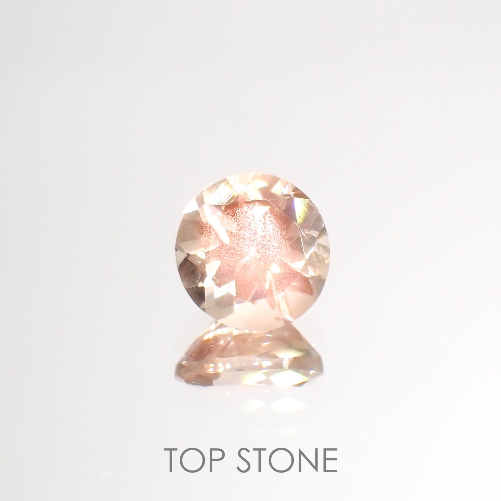 オレゴンサンストーン(宝石名ラブラドライト)アメリカ・オレゴン州産 1.44ct 識別済[220114665]7.6x7.4mm前後