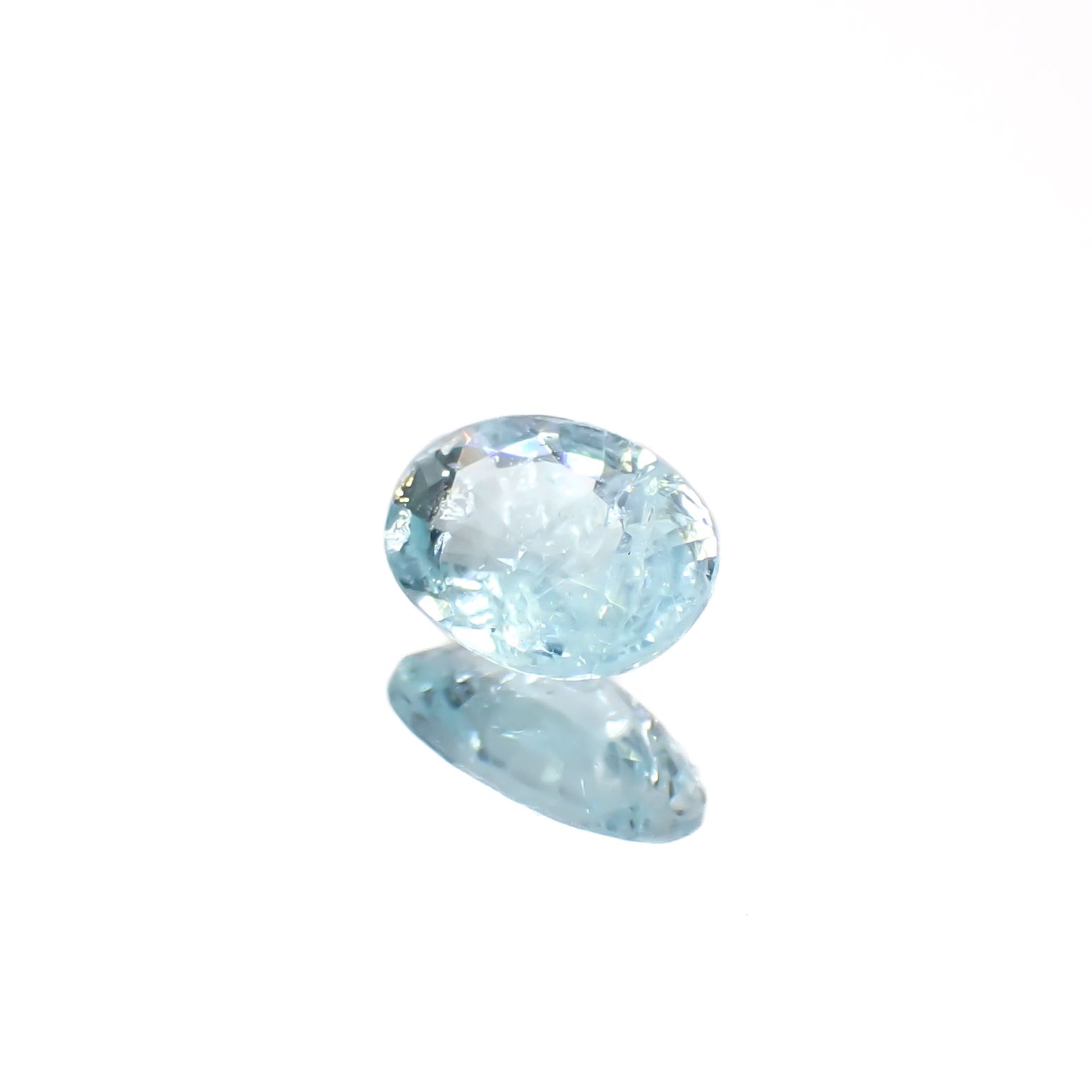 パライバトルマリン モザンビーク産 0.30ct[240928778]5.4x3.9mm前後