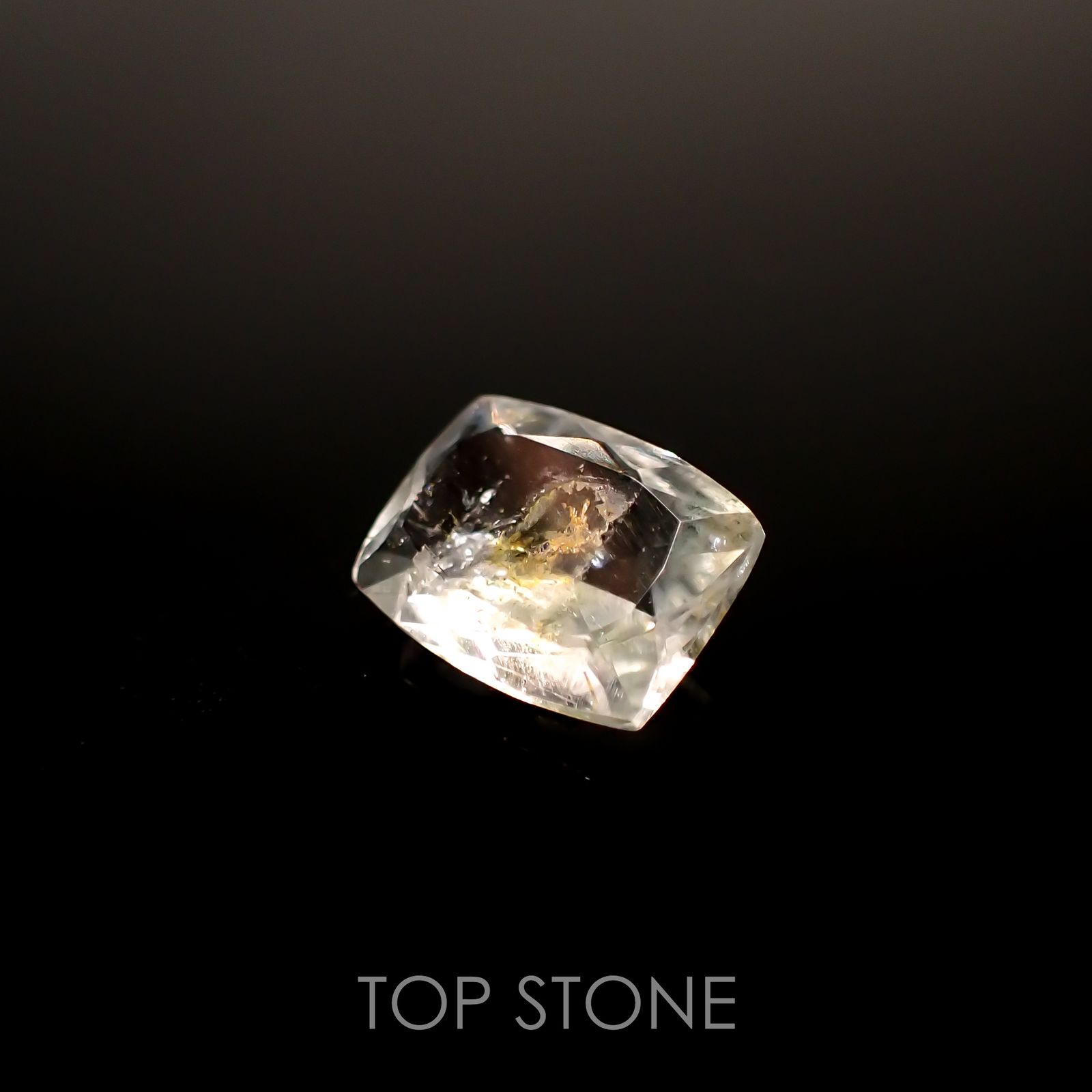 オーロラアクアマリン ブラジル産 ルース 1.4ct[210812712]8.6×6.5mm前後