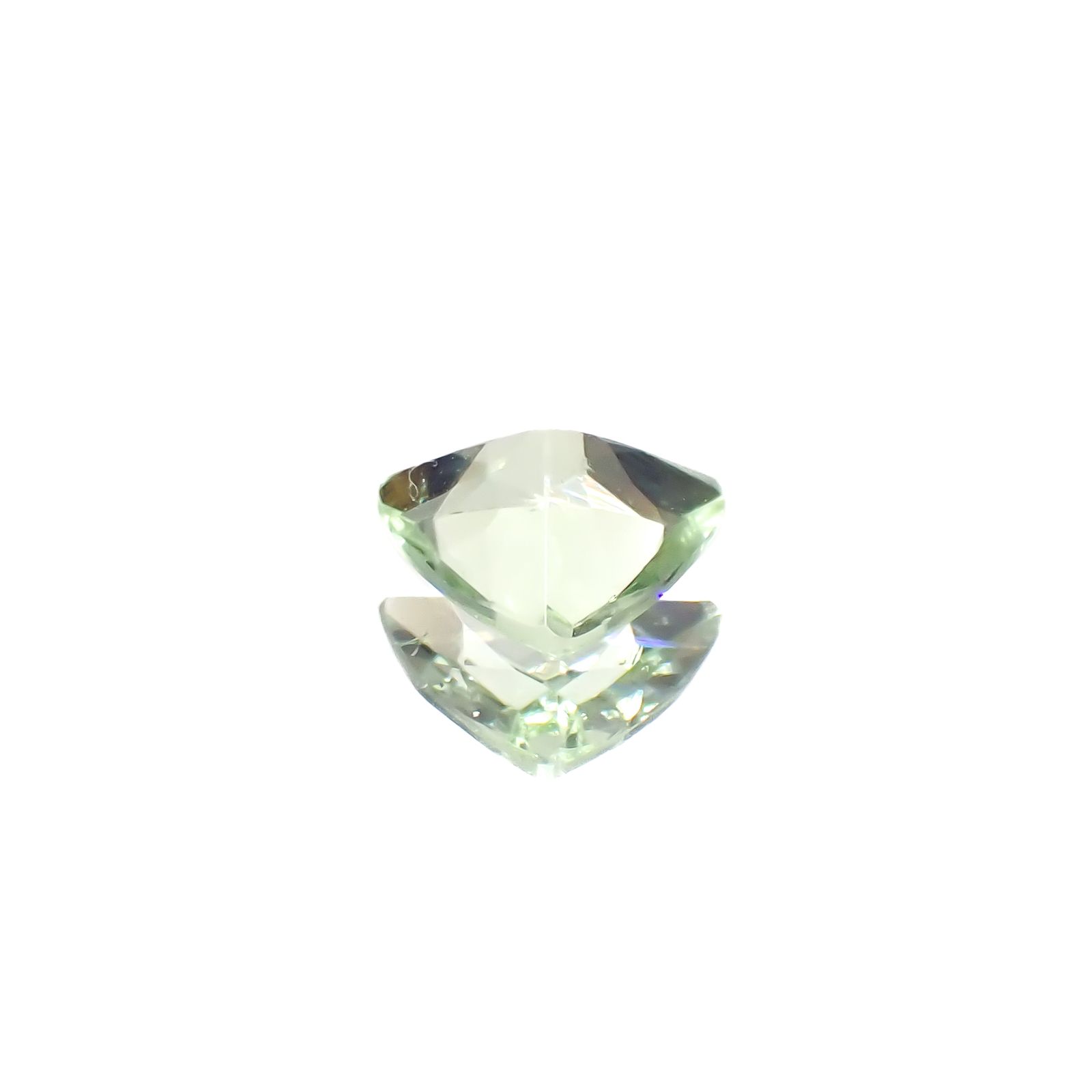 ミントペリドット パキスタン/ノルウェー産 0.44ct[240728561]5.4x5.6mm前後