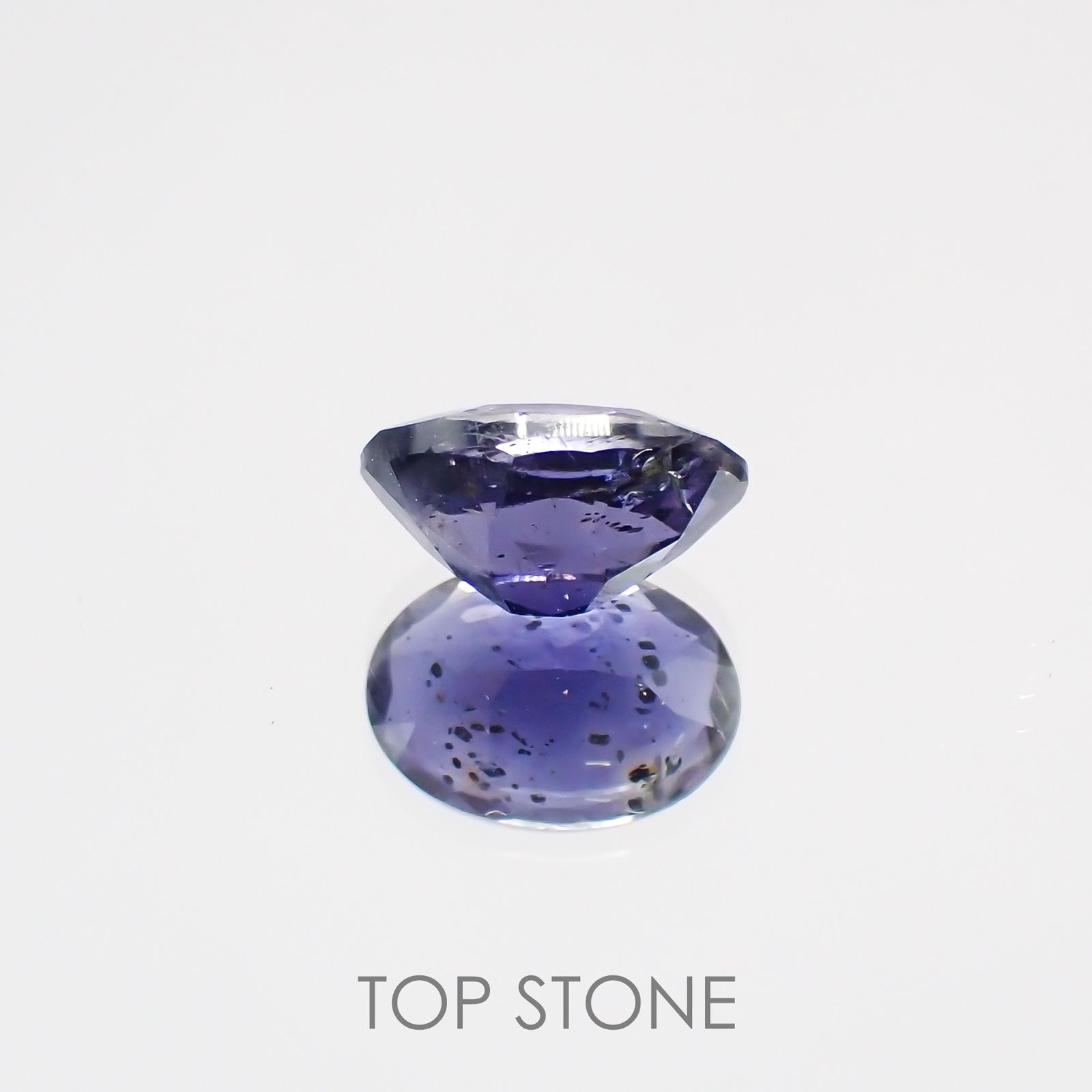 アイオライトサンストーン インド・ブラジル産 ルース 0.7ct[210611101]7.1×5.1mm前後