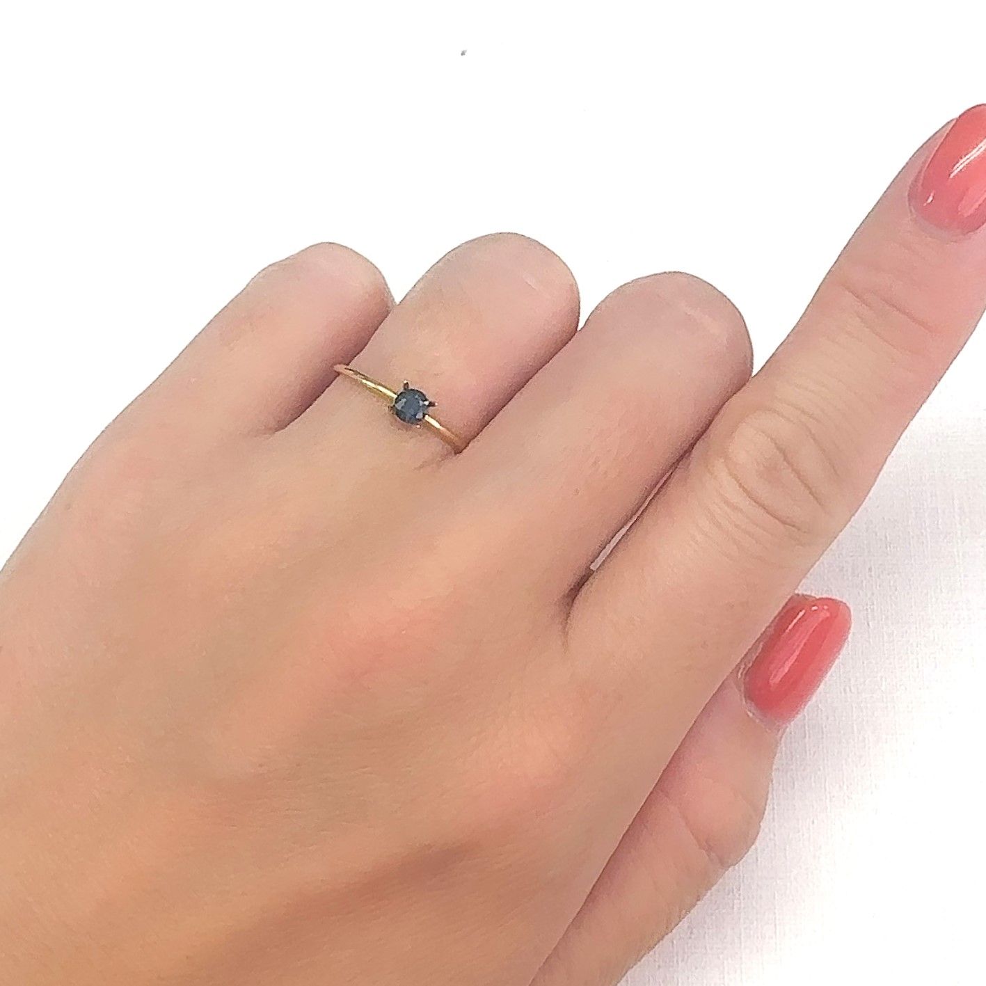 コバルトブルースピネル(宝石名ブルー・スピネル)タンザニア産 0.213ct ソ付(日独)[240928999]3.62x3.67mm前後