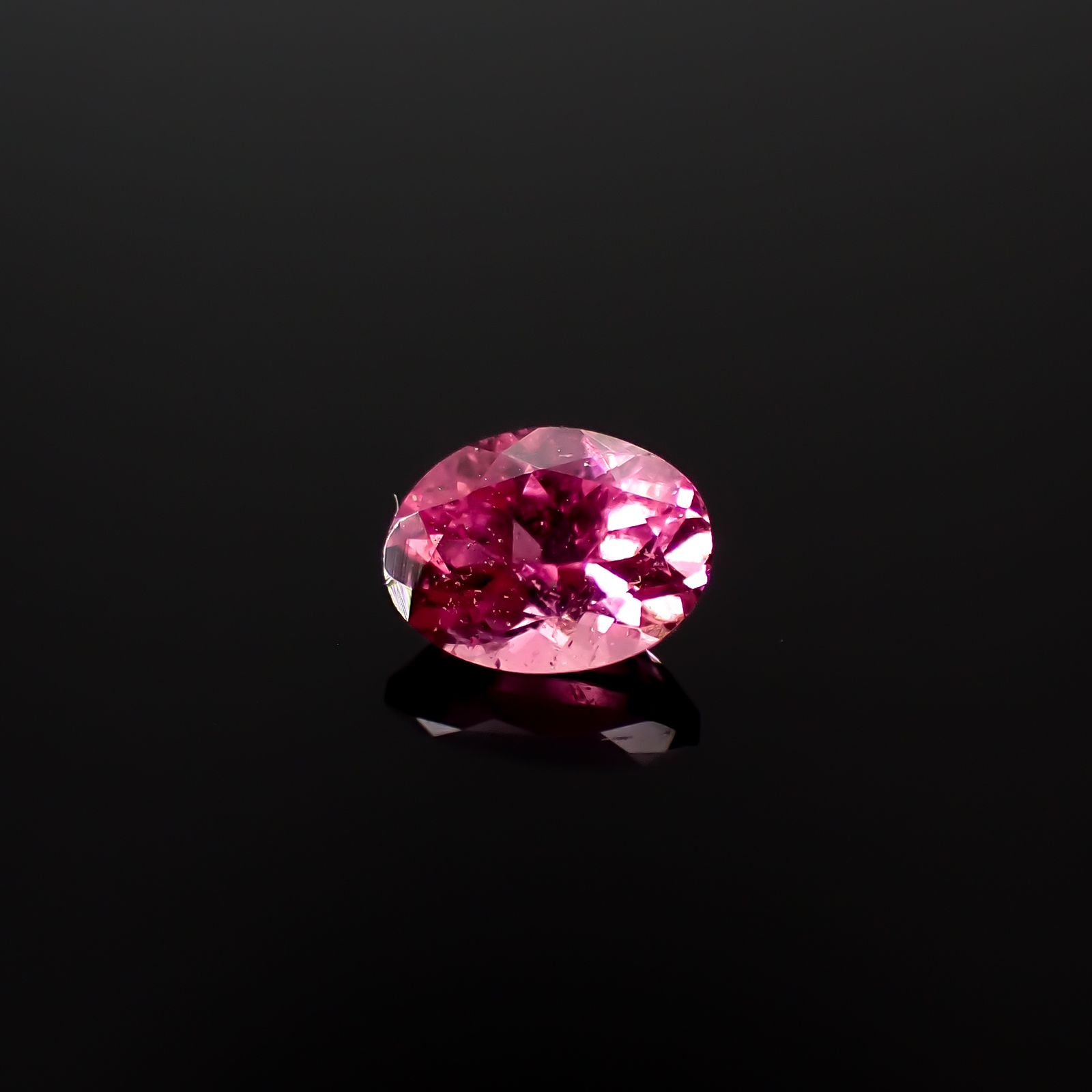 ルベライト ブラジル産 0.46ct[240628088]5.6x4.2mm前後